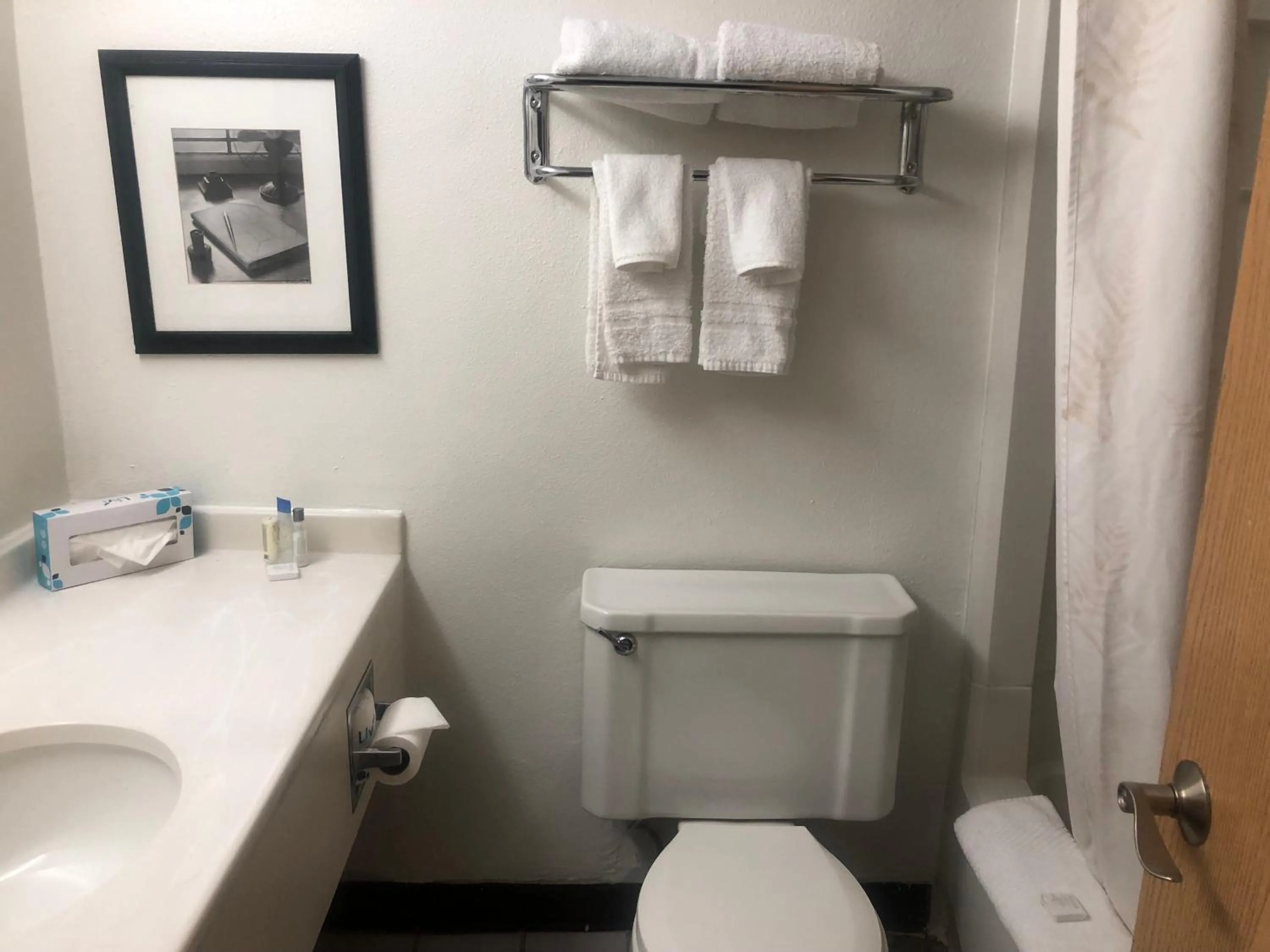 Bathroom in Inn at the Highland Denver Downtown