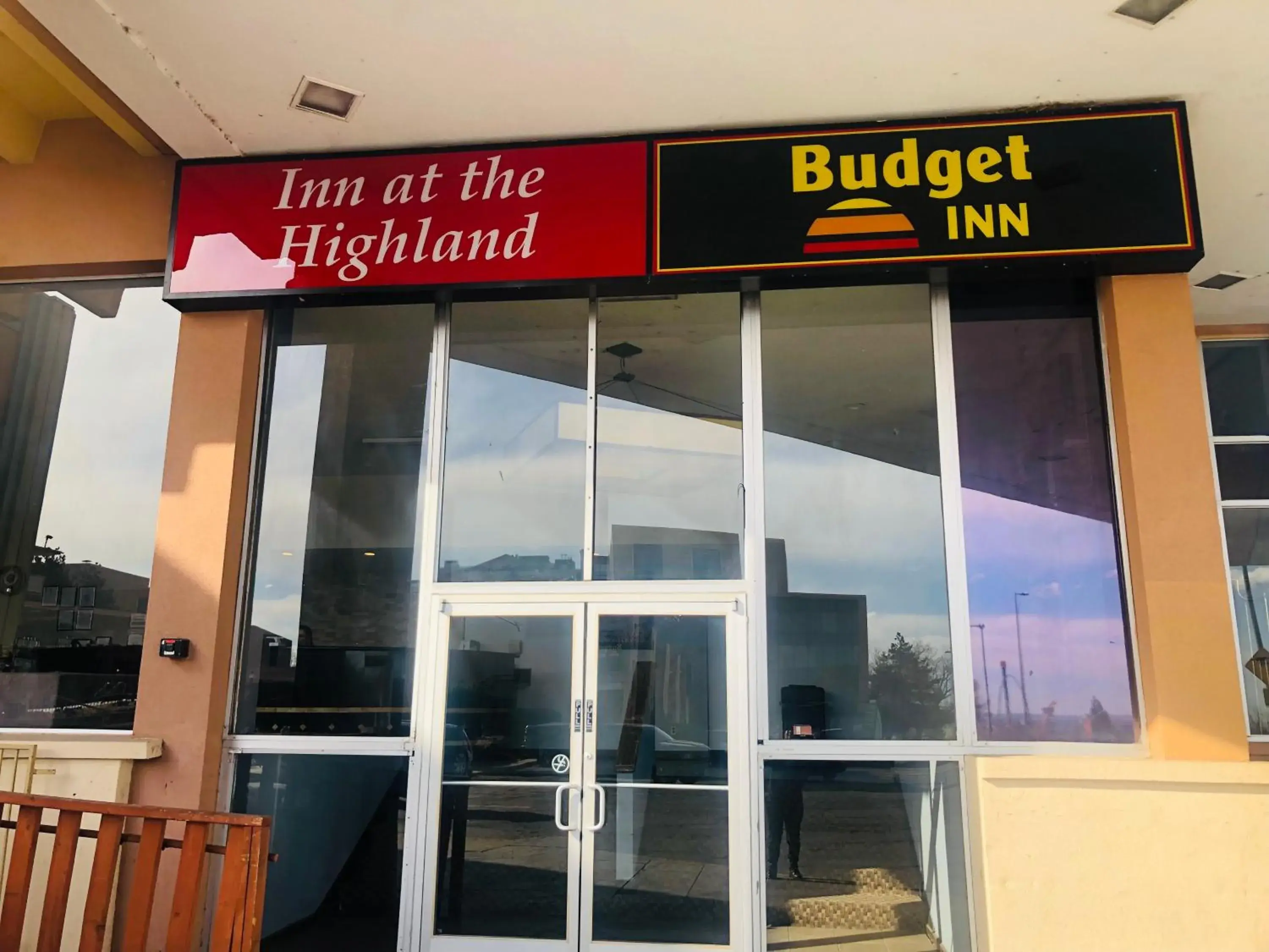 Facade/entrance in Inn at the Highland Denver Downtown Facade/entrance in Inn at the Highland Denver Downtown