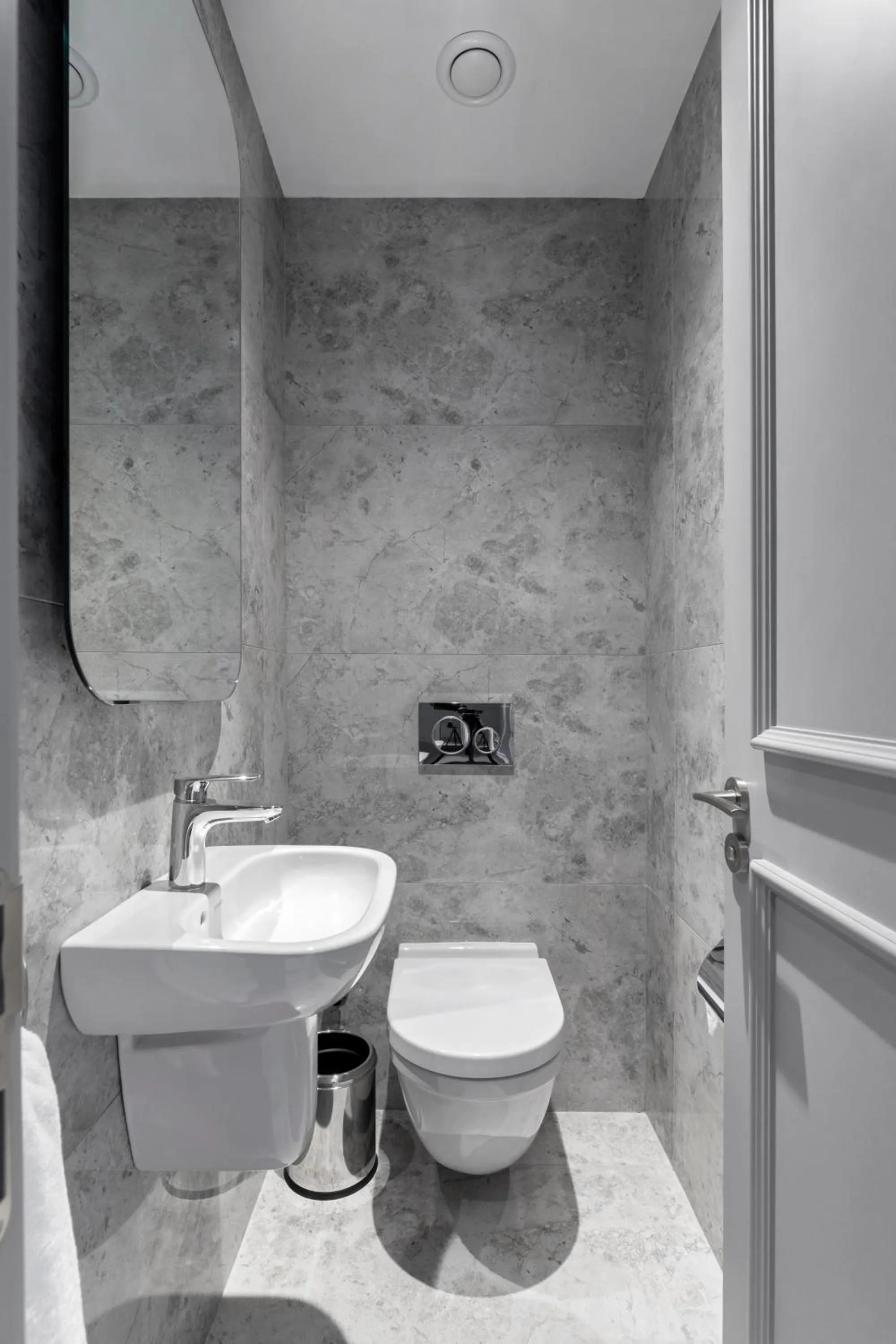 Toilet in Wish More Hotel Şişli