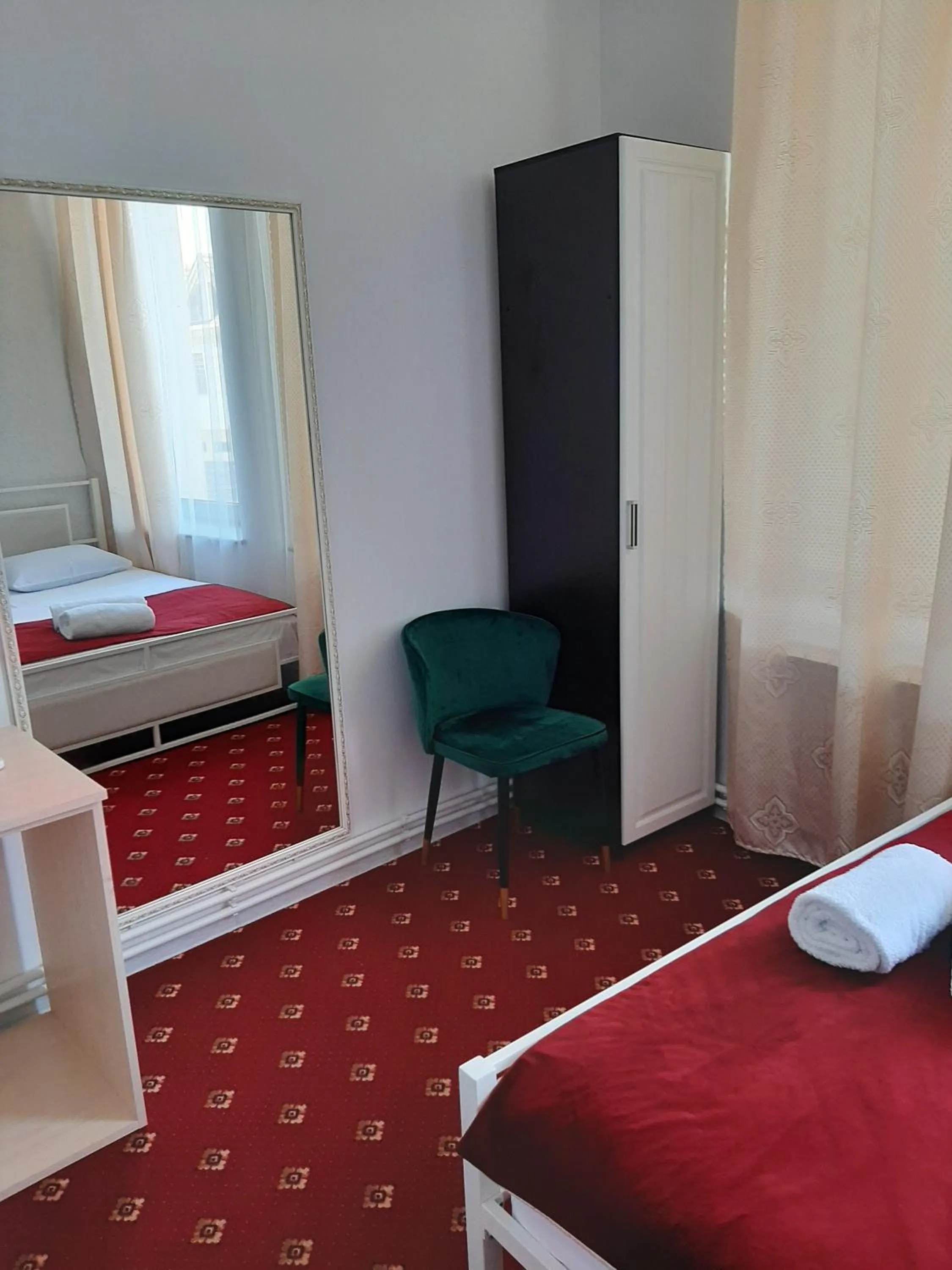 Bed in Hotel Erebuni Plaza