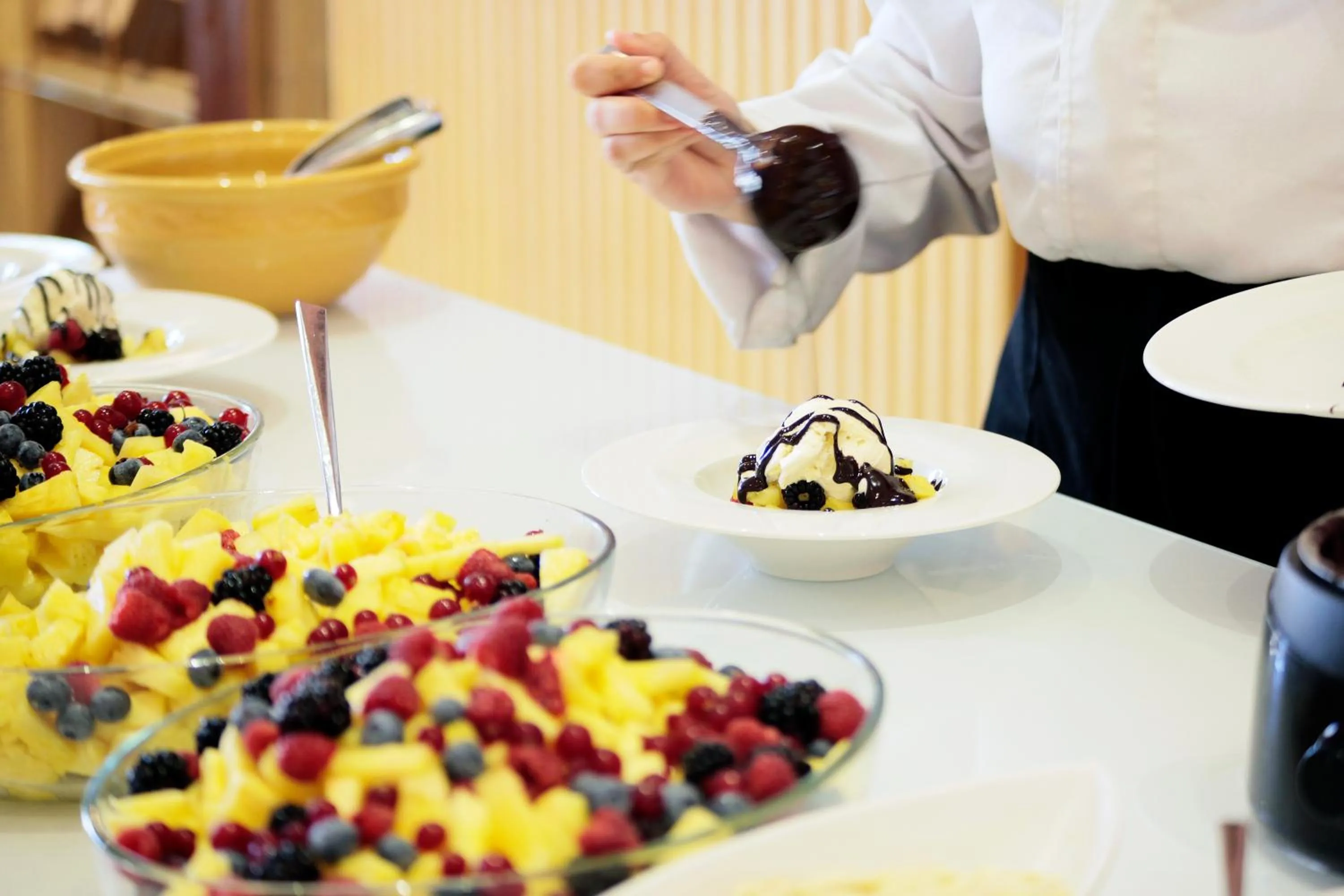 Food in Grupotel Playa de Palma Suites & Spa