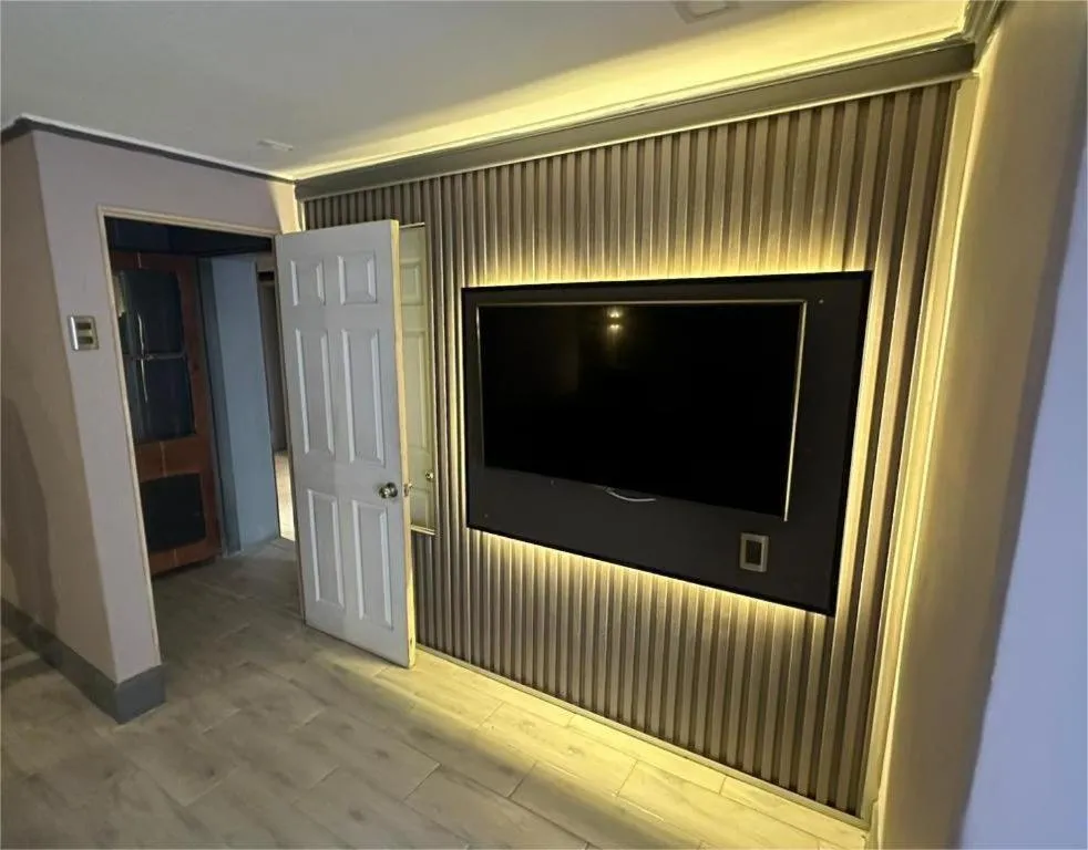 Deluxe Family Room in La Blanca Hotel