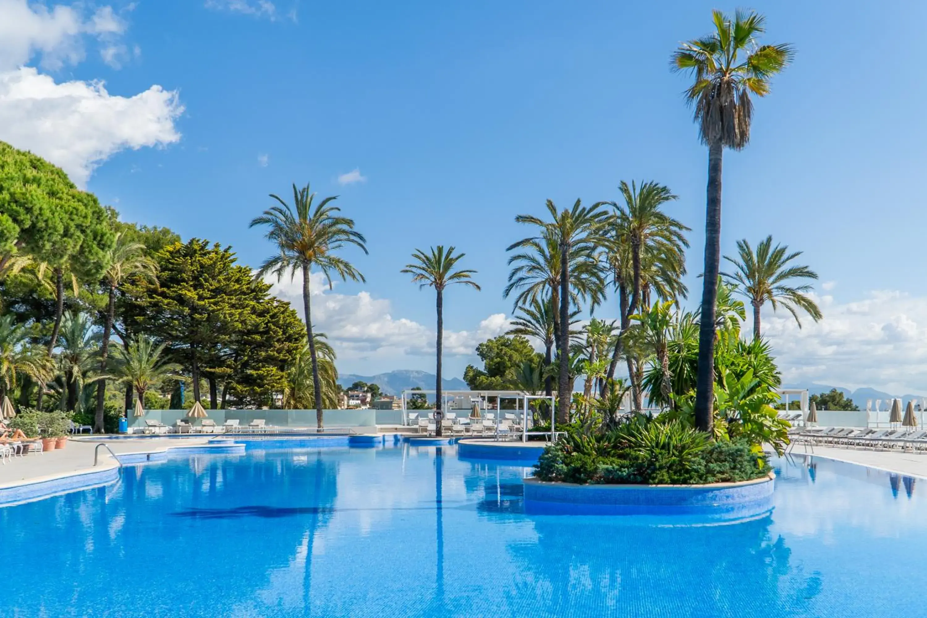 Swimming pool in GPRO Valparaiso Palace & Spa Swimming pool in GPRO Valparaiso Palace & Spa