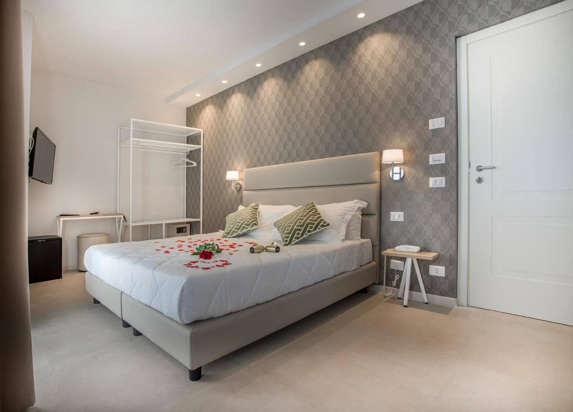 Decorative detail, Bed in Hotel Valle del Fiora