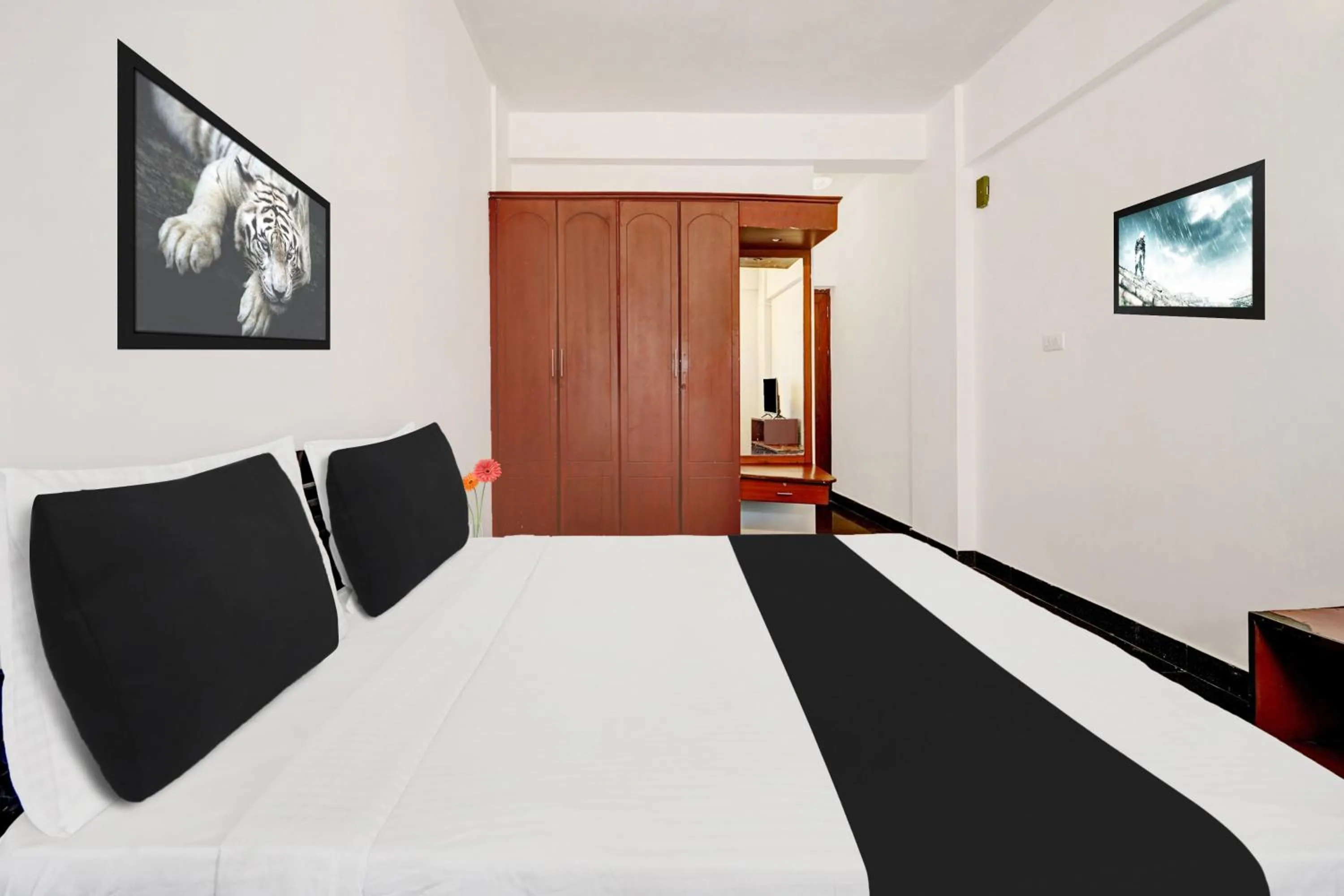 Bedroom, Bed in Super Hotel O East Fort