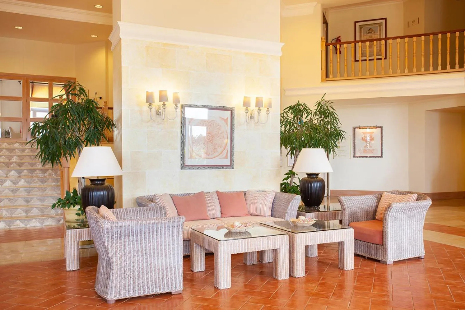 Restaurant/places to eat in Grupotel Macarella Suites & Spa