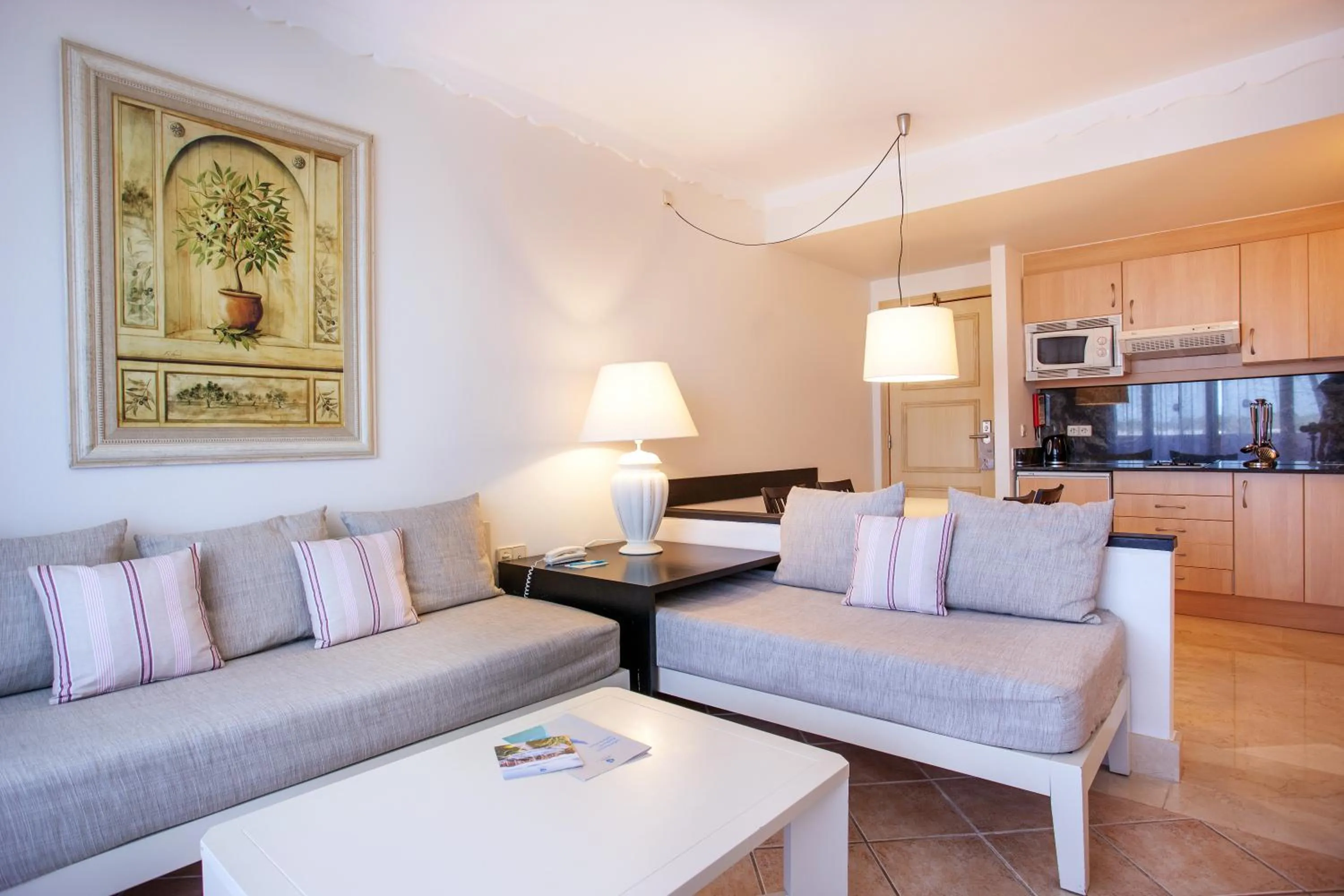 Living room in Grupotel Macarella Suites & Spa