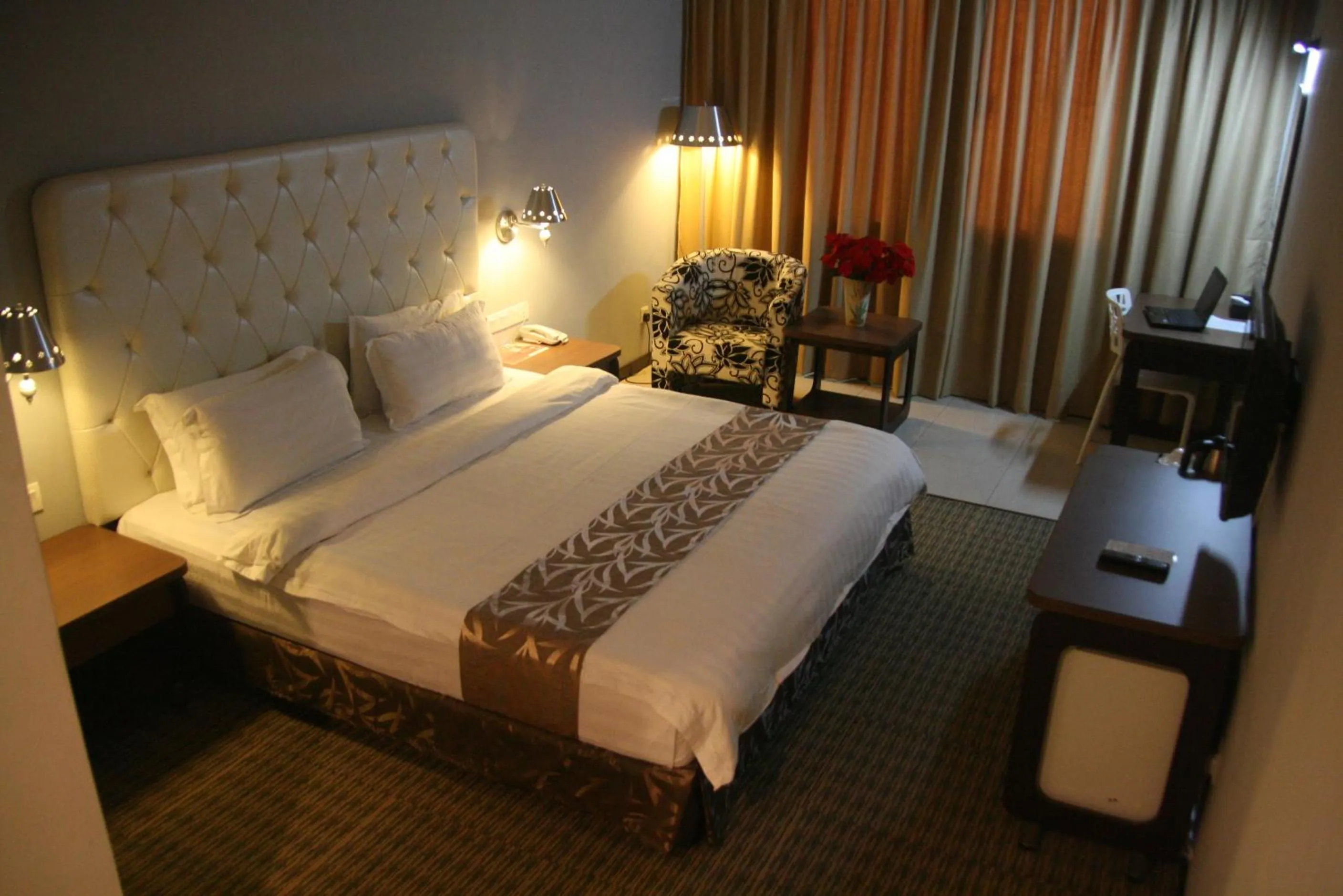 Photo of the whole room, Bed in Ritz Garden Hotel Manjung