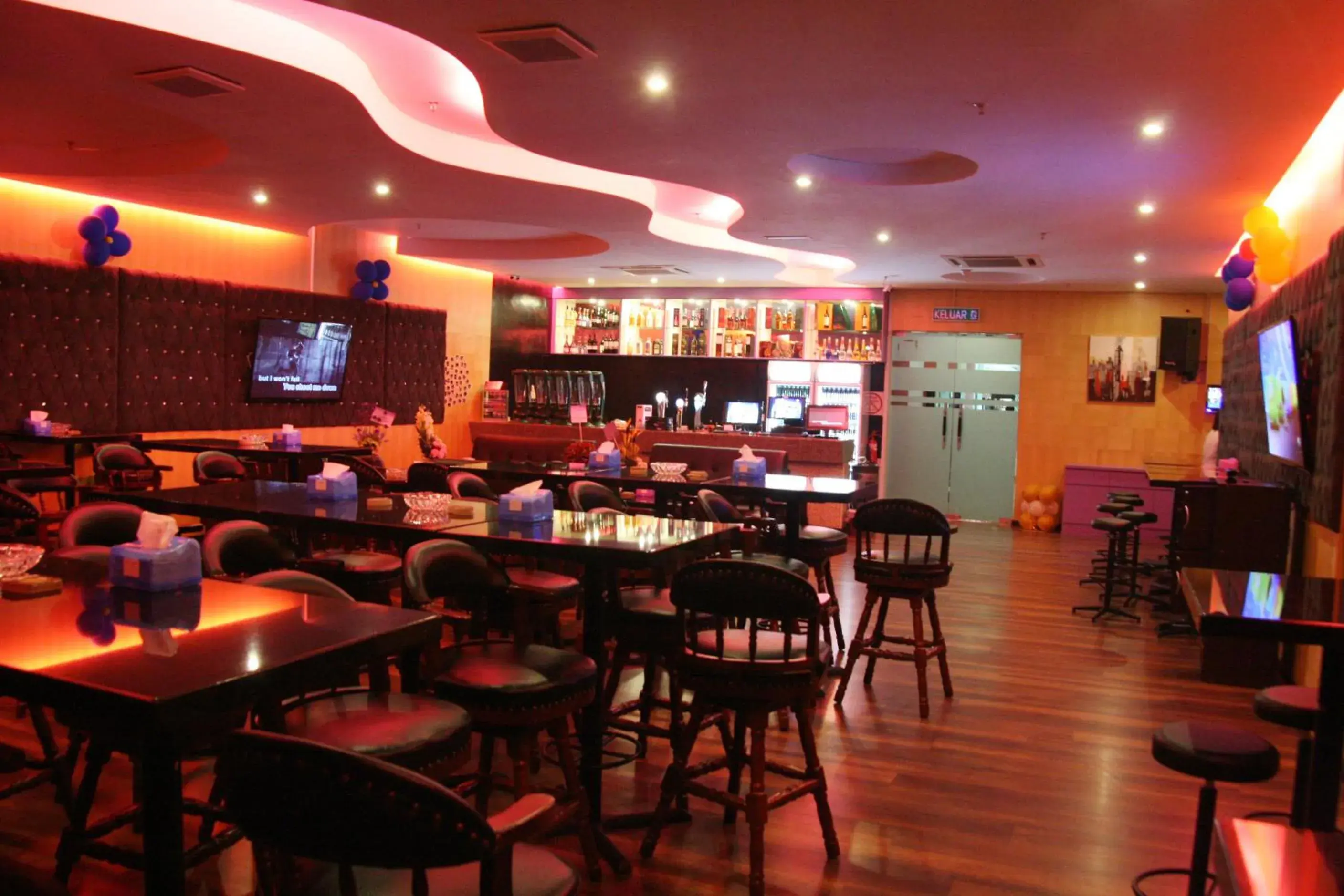 Lounge or bar in Ritz Garden Hotel Manjung Lounge or bar in Ritz Garden Hotel Manjung
