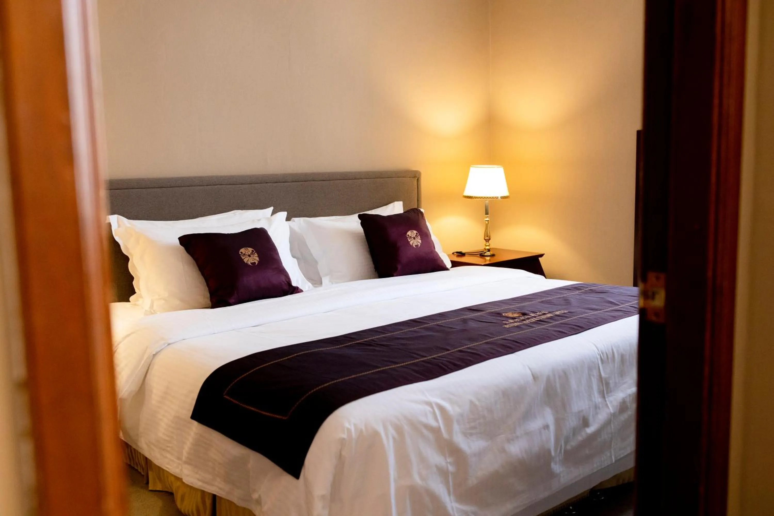 Bed in Jianguo Qianmen Beijing