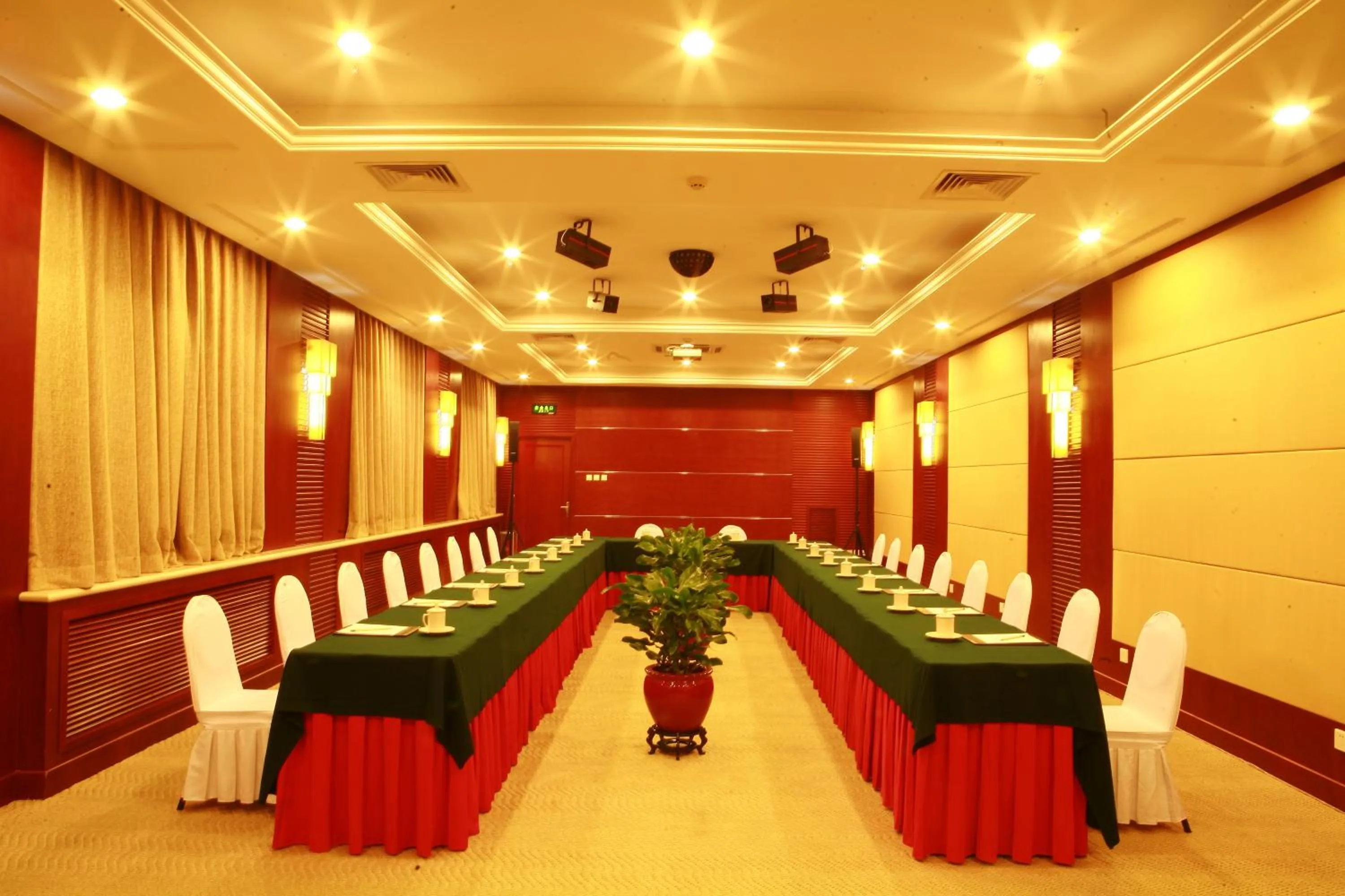 Business facilities in Jianguo Qianmen Beijing