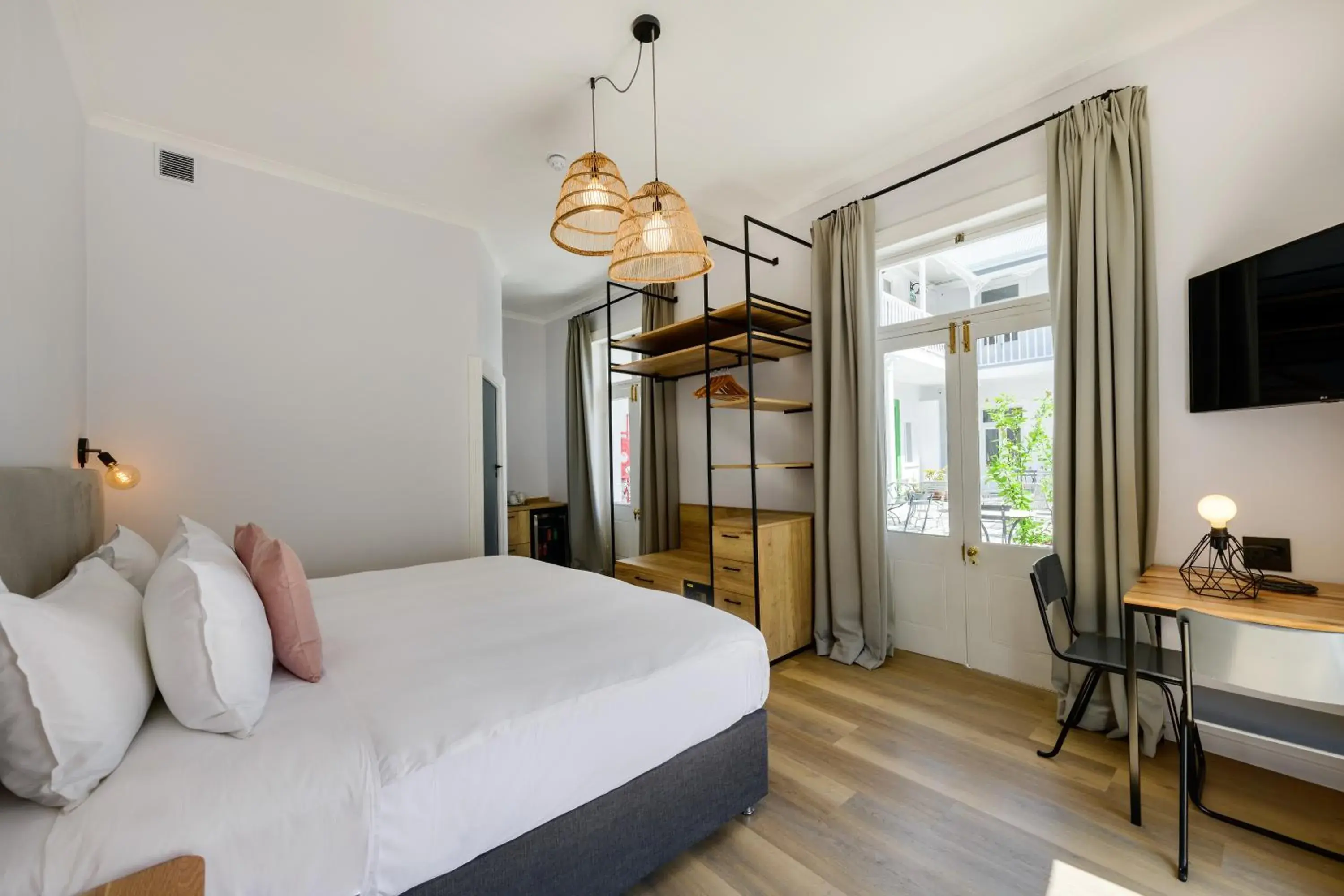 TV and multimedia, Bed in iGadi House Boutique Hotel TV and multimedia, Bed in iGadi House Boutique Hotel