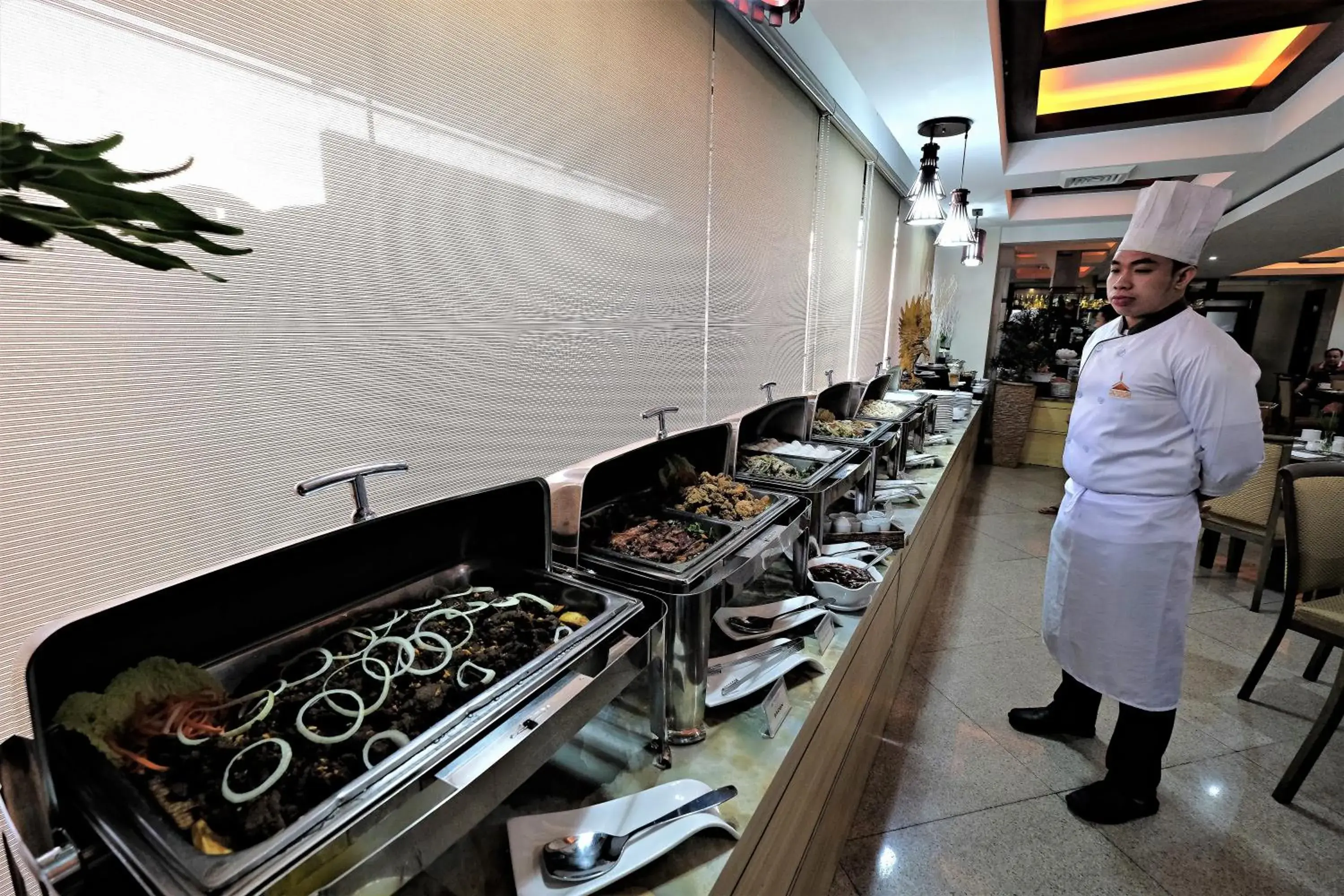 Breakfast in The Pinnacle Hotel and Suites Breakfast in The Pinnacle Hotel and Suites