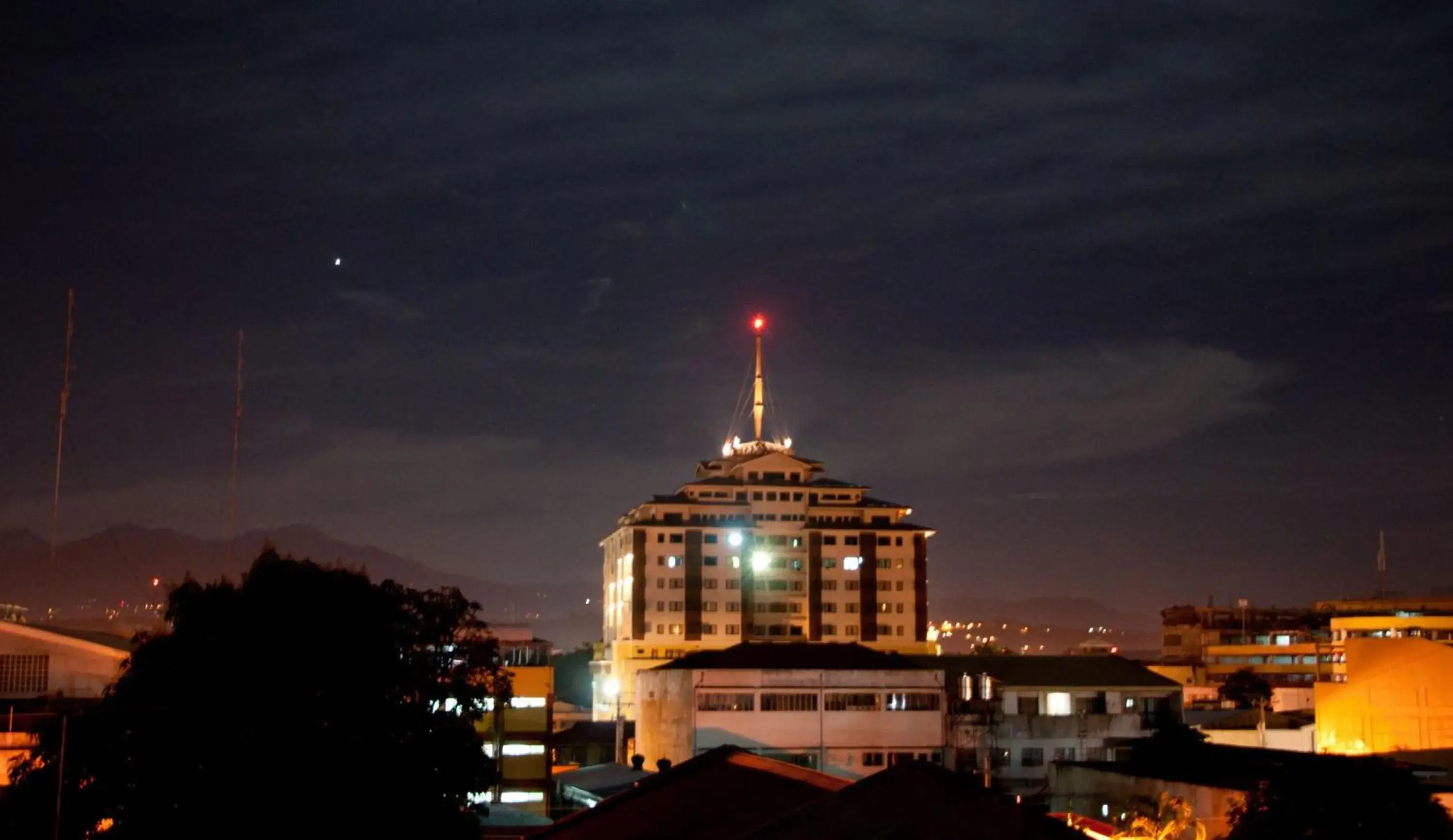 Facade/entrance in The Pinnacle Hotel and Suites Facade/entrance in The Pinnacle Hotel and Suites