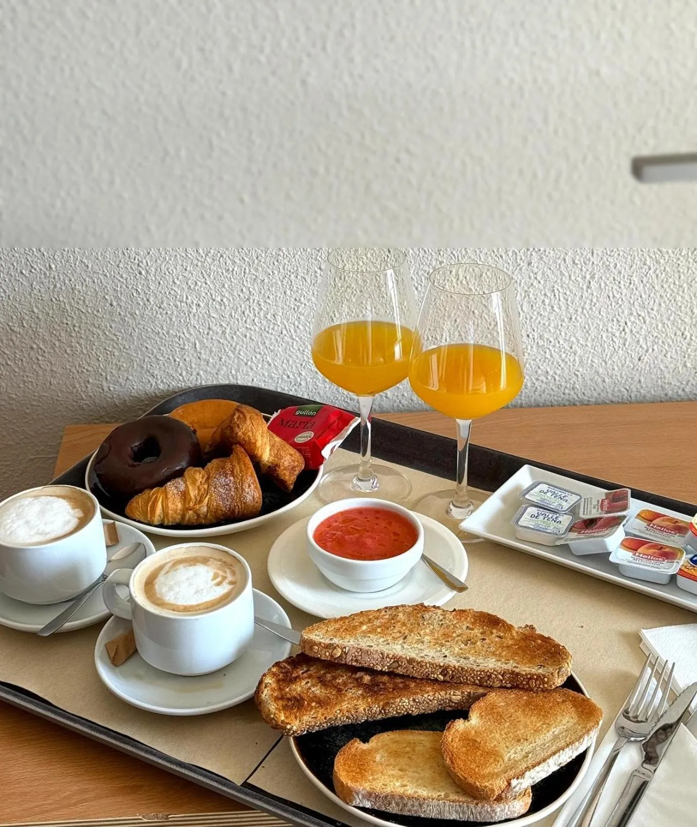 Continental breakfast in Hotel Real