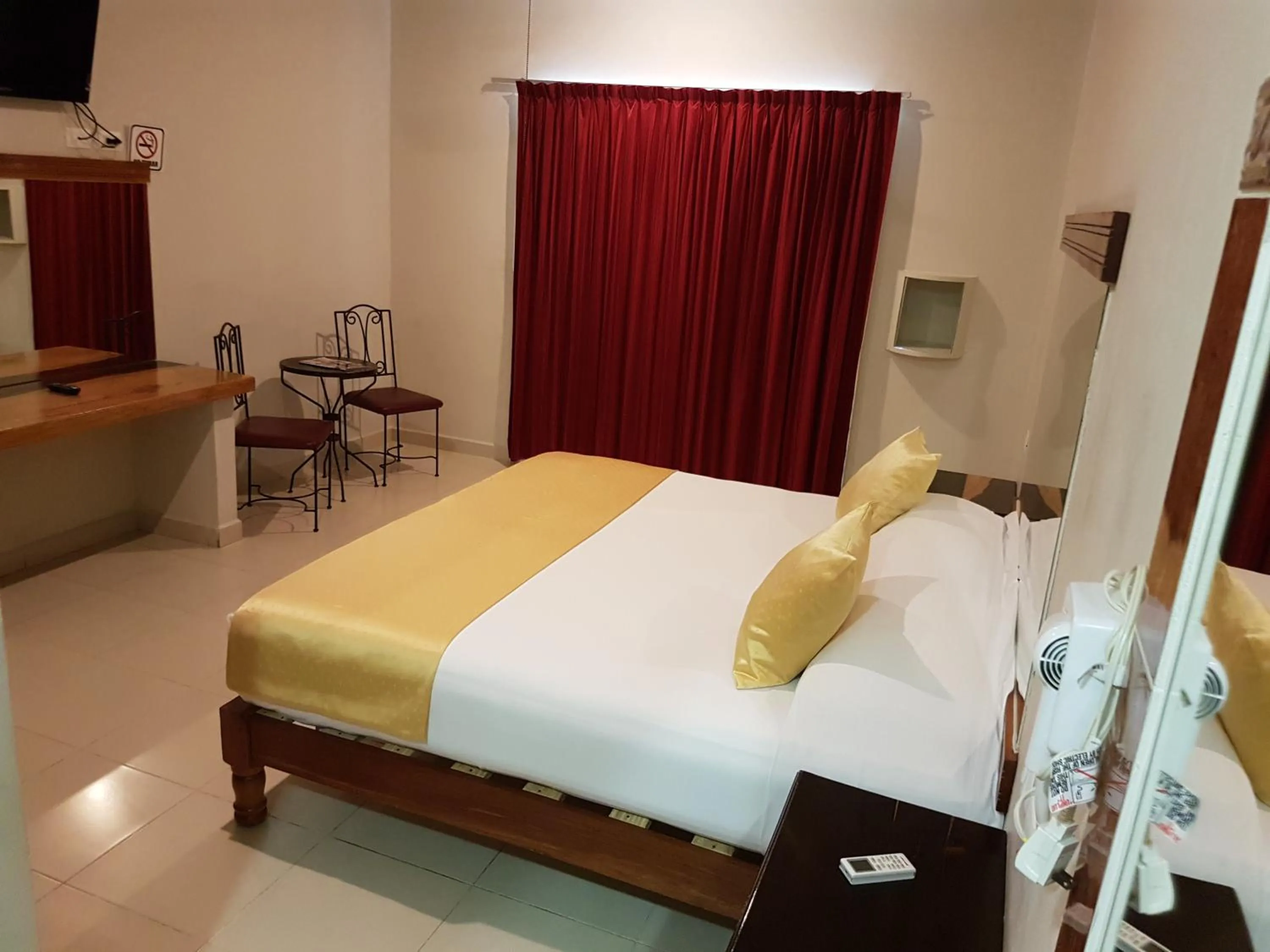 Photo of the whole room in Auto Hotel Paraíso Inn