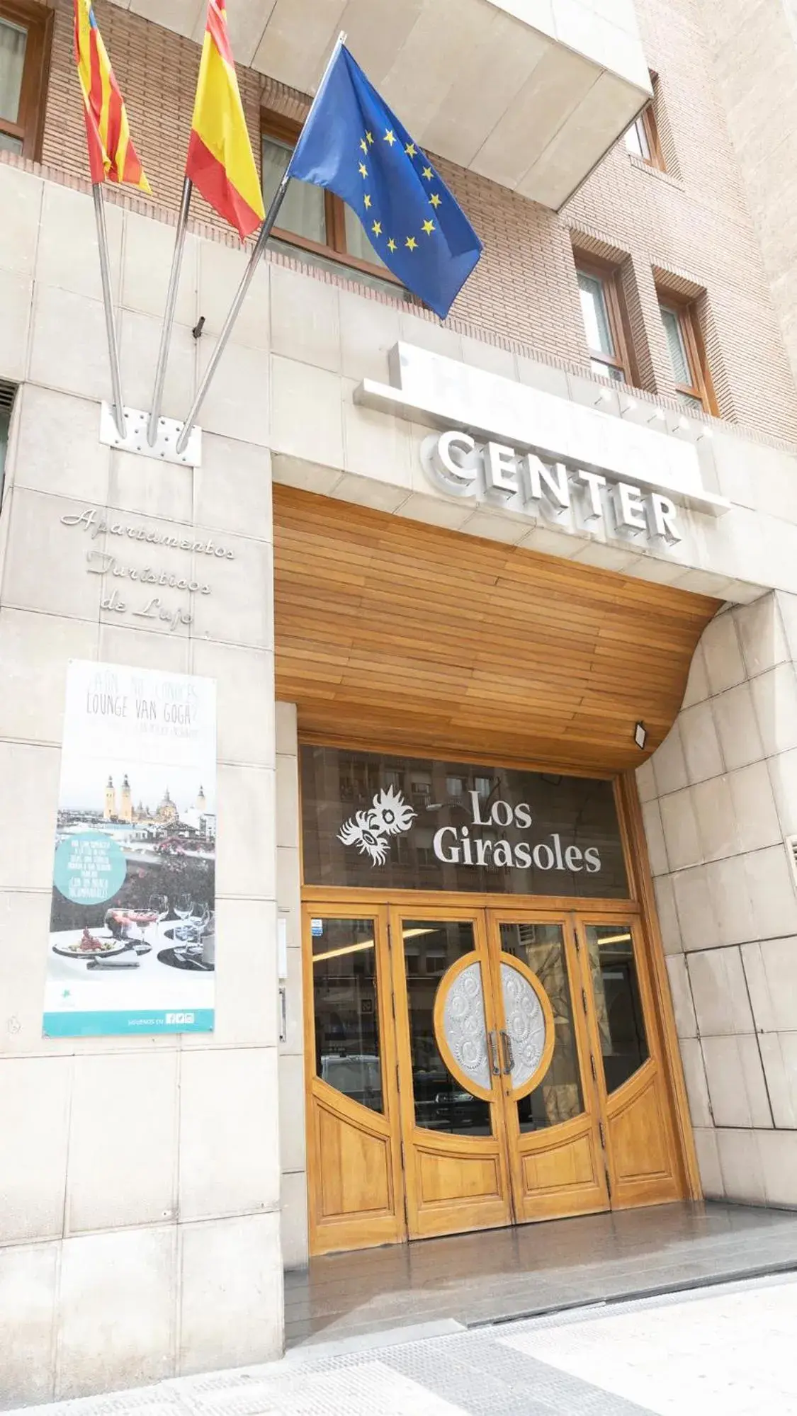 Facade/entrance in Aparthotel Los Girasoles Facade/entrance in Aparthotel Los Girasoles