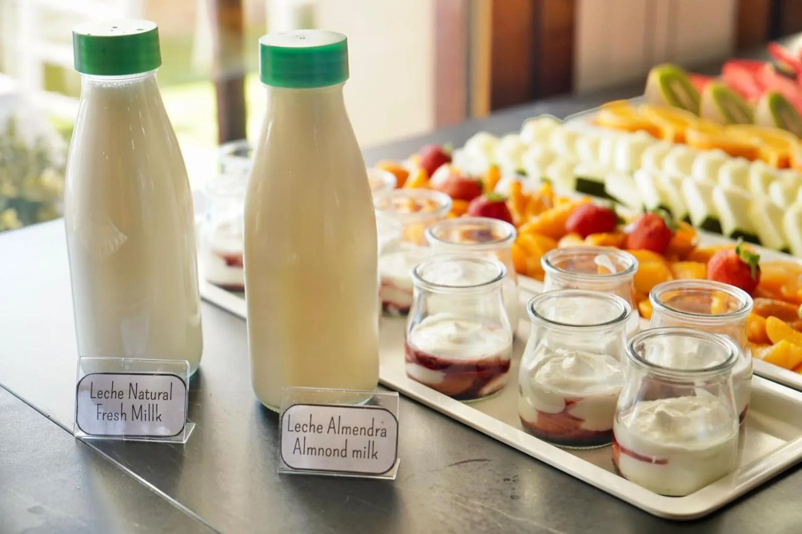 Breakfast in Aparthotel Los Girasoles