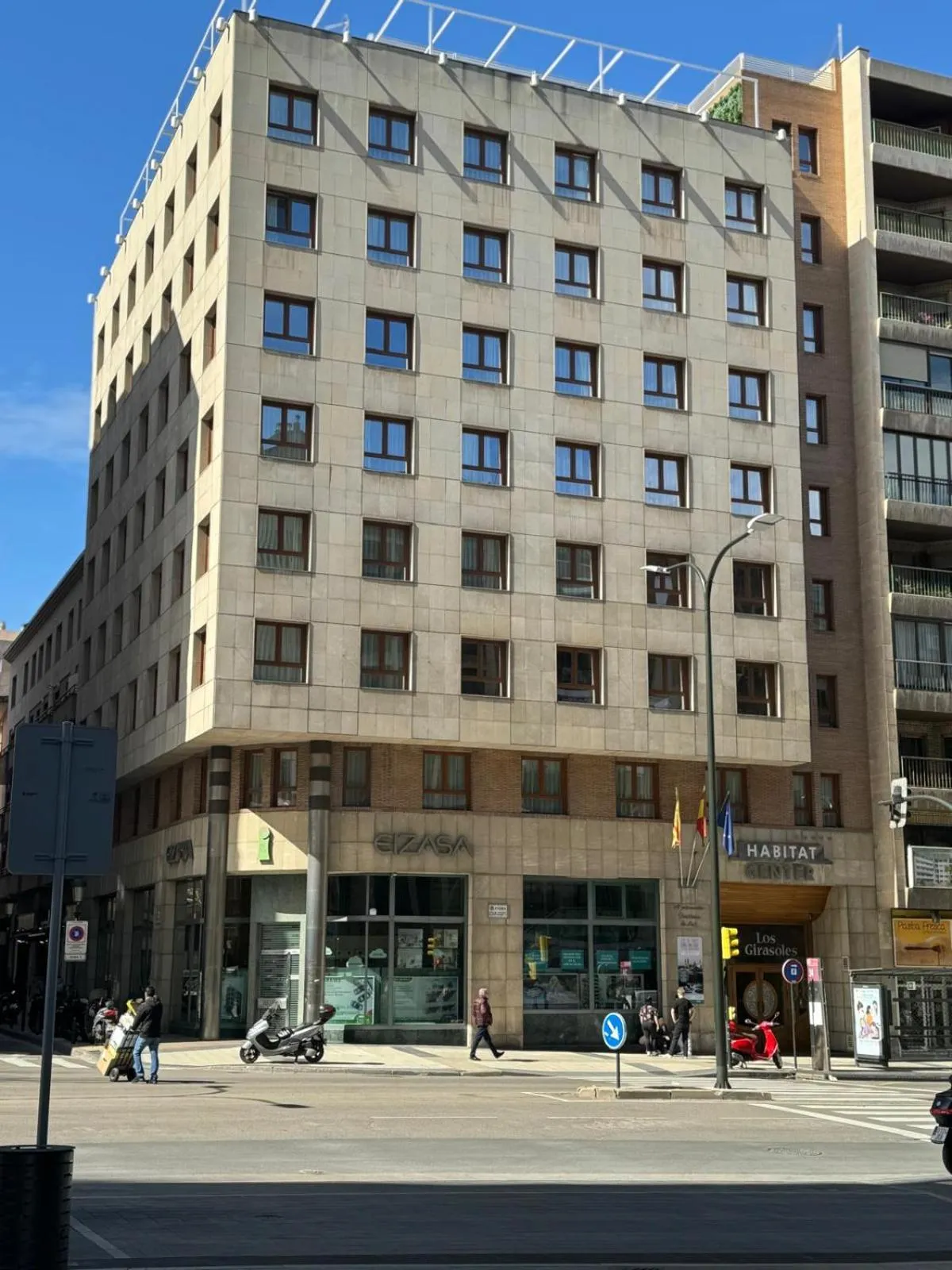 Facade/entrance in Aparthotel Los Girasoles