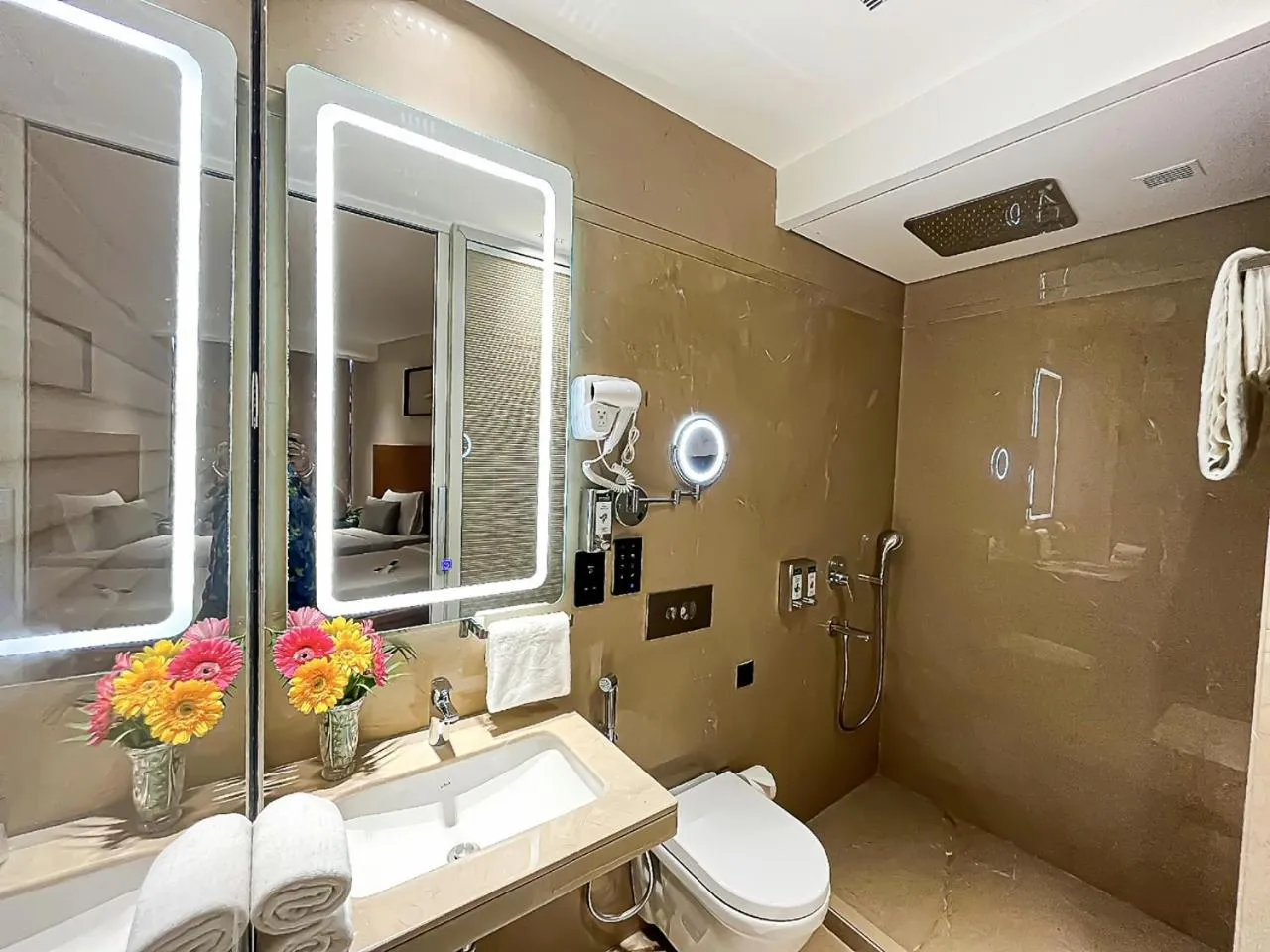 Bathroom in Morvee Hotels Alipore Kolkata
