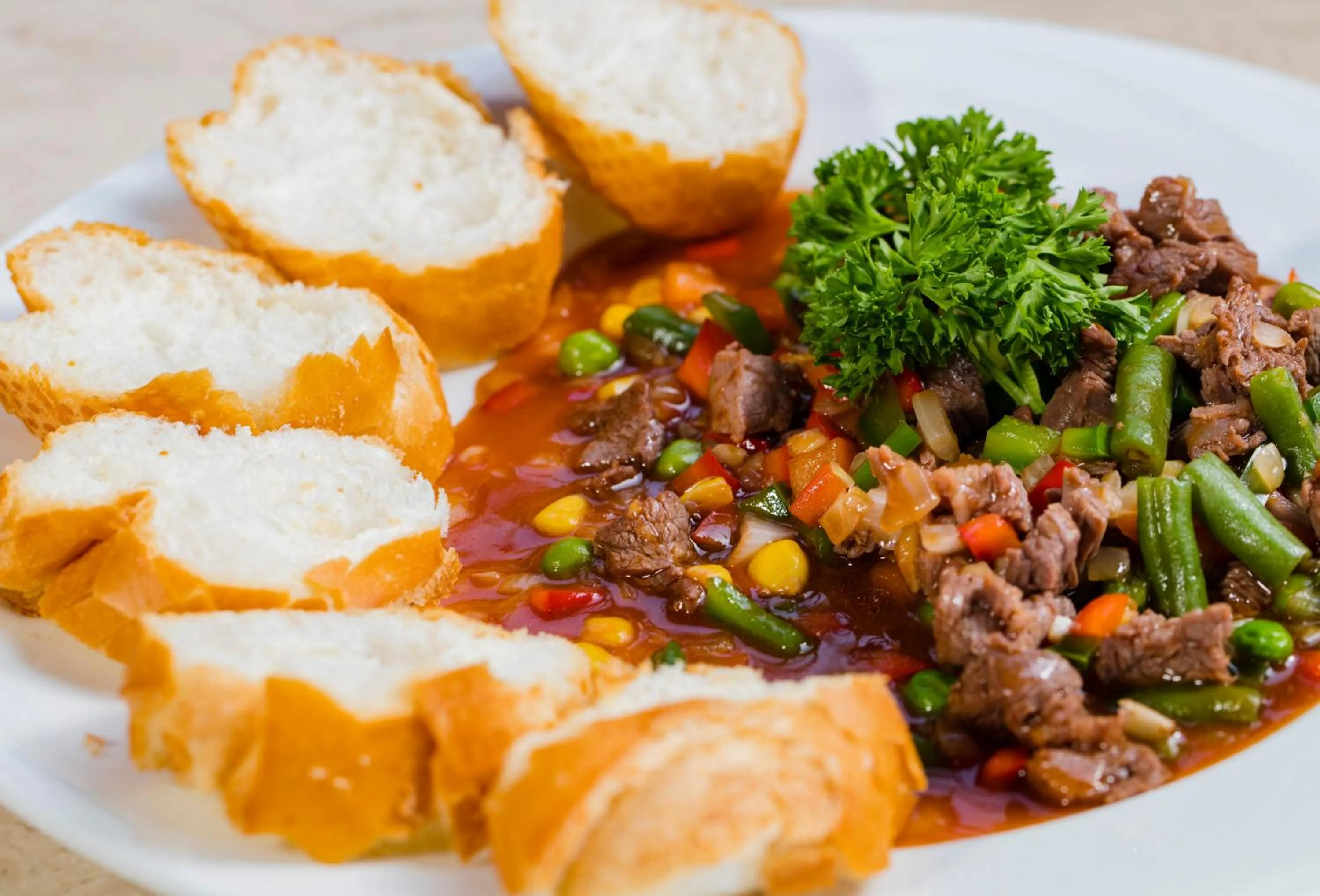 Buffet breakfast in Vien Dong Hotel 3