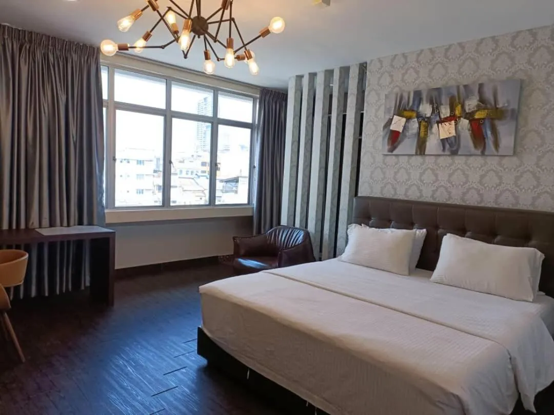 Bedroom, Bed in Raintree Boutique Hotel