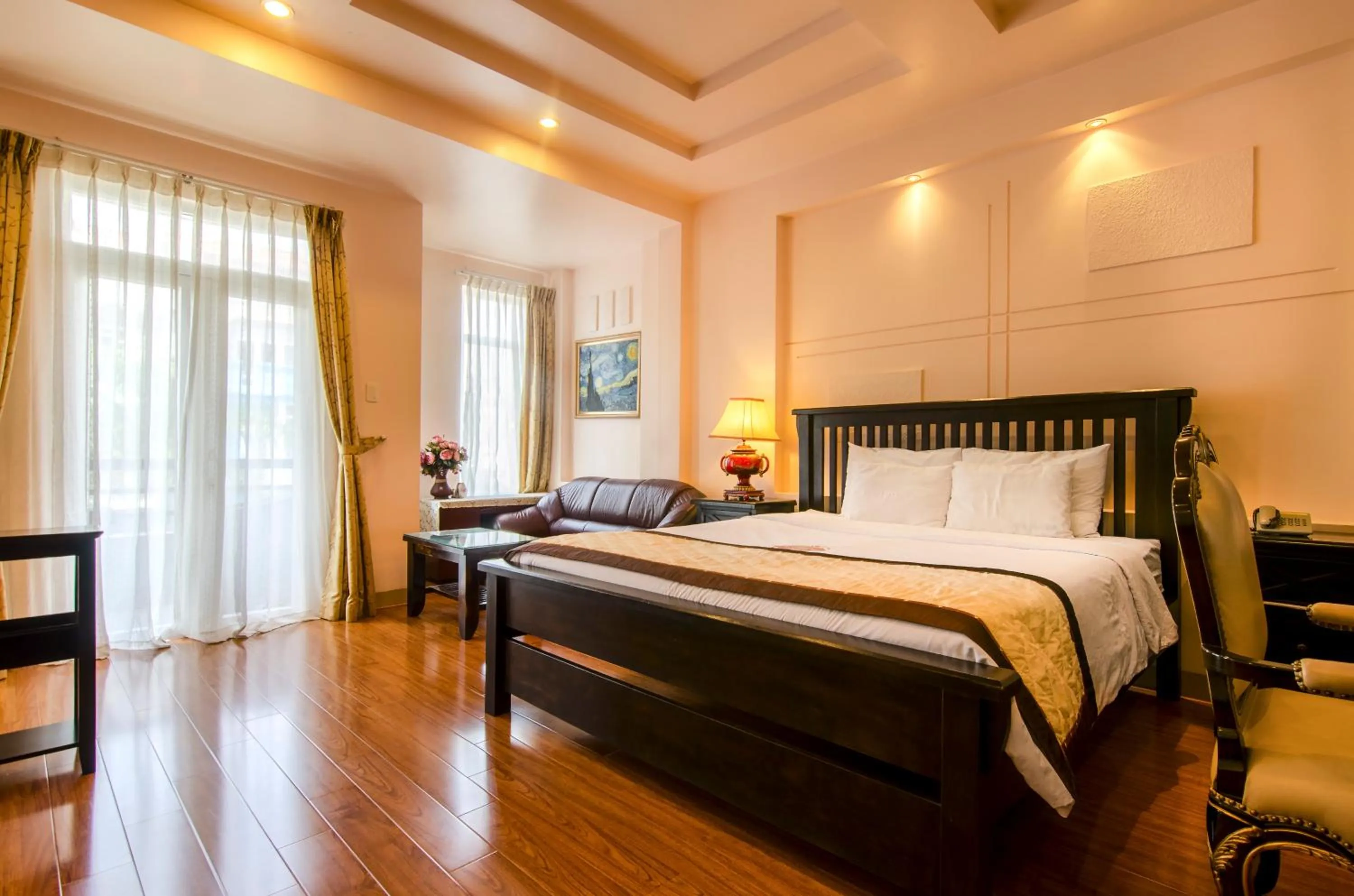 Bedroom, Bed in Vien Dong Hotel 2