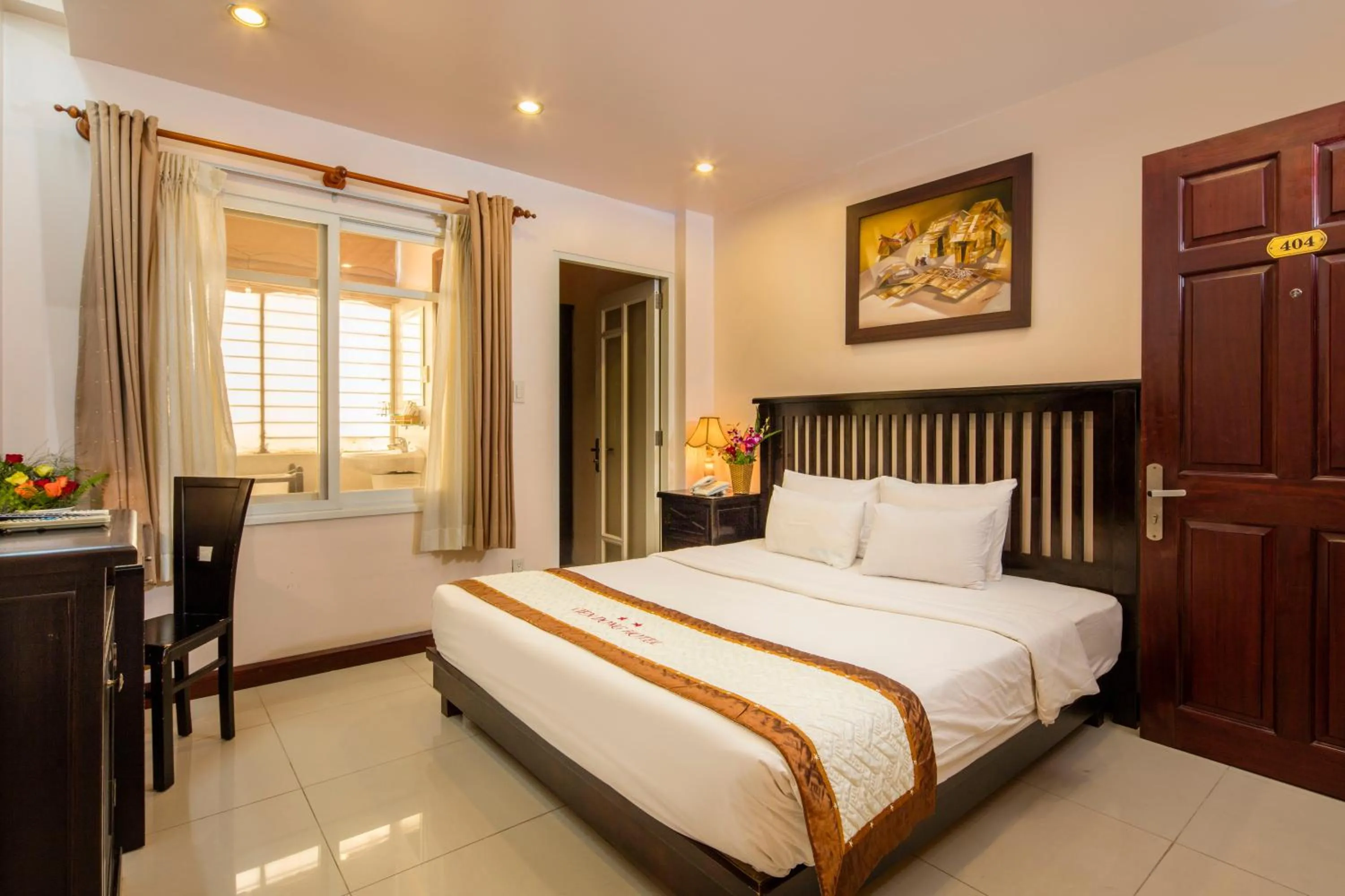 Bedroom, Bed in Vien Dong Hotel 2