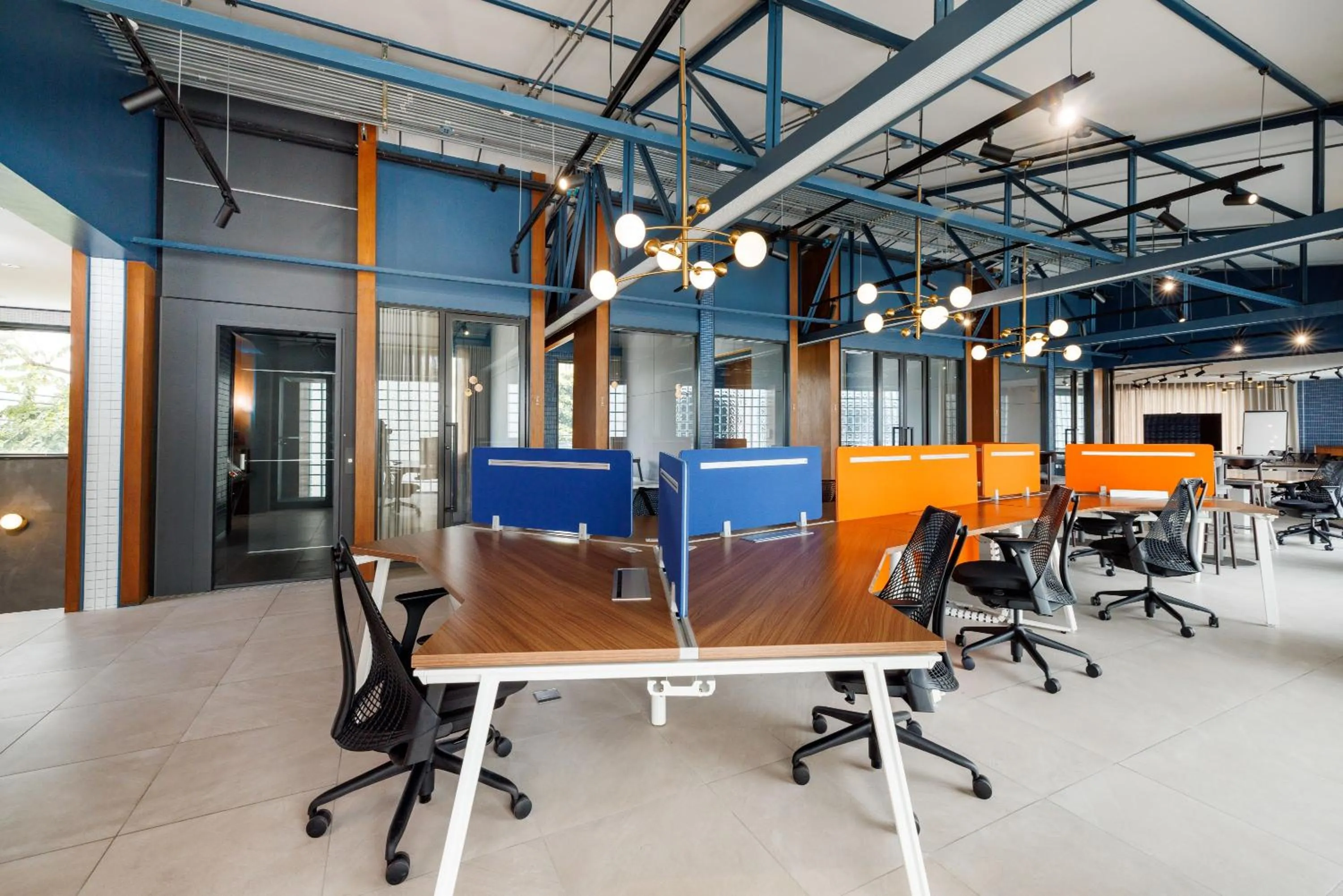 Property building in YANH Ratchawat Hotel