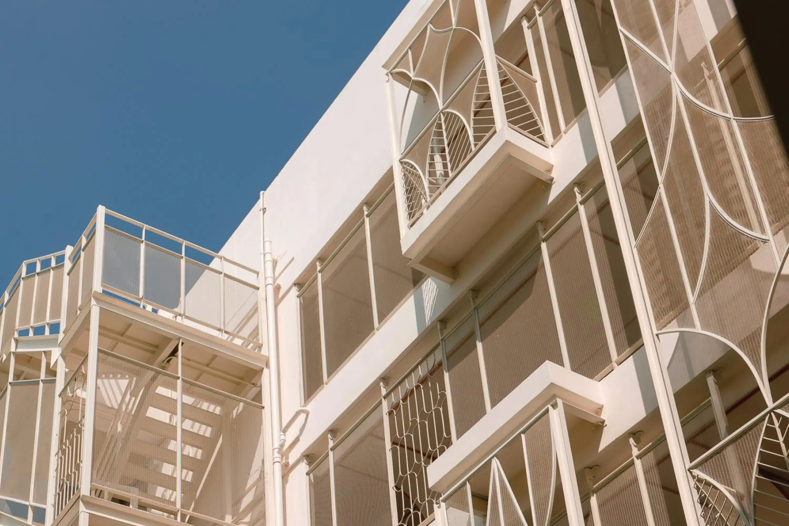 Property building in YANH Ratchawat Hotel Property building in YANH Ratchawat Hotel