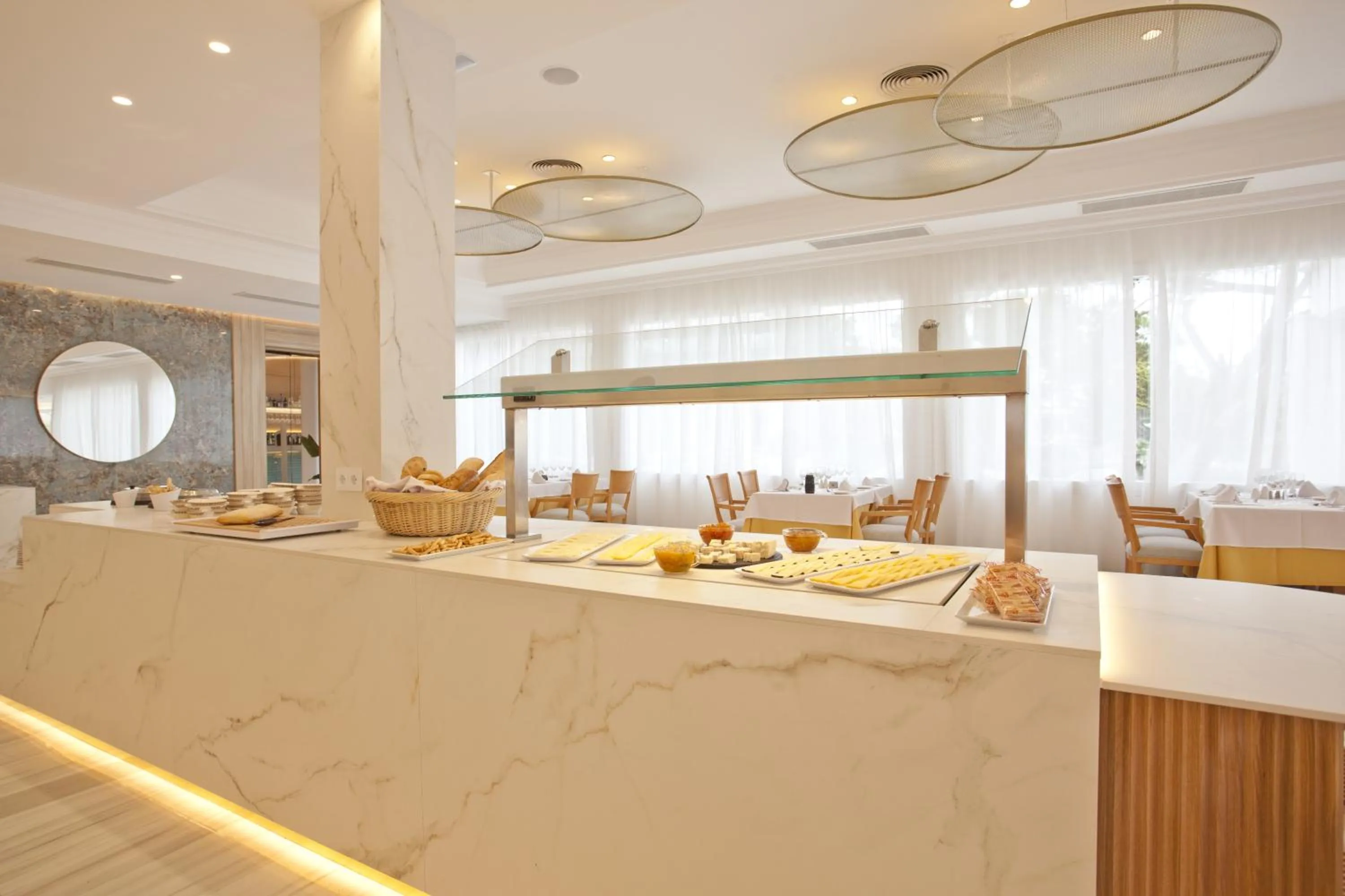 Restaurant/places to eat in Grupotel Molins