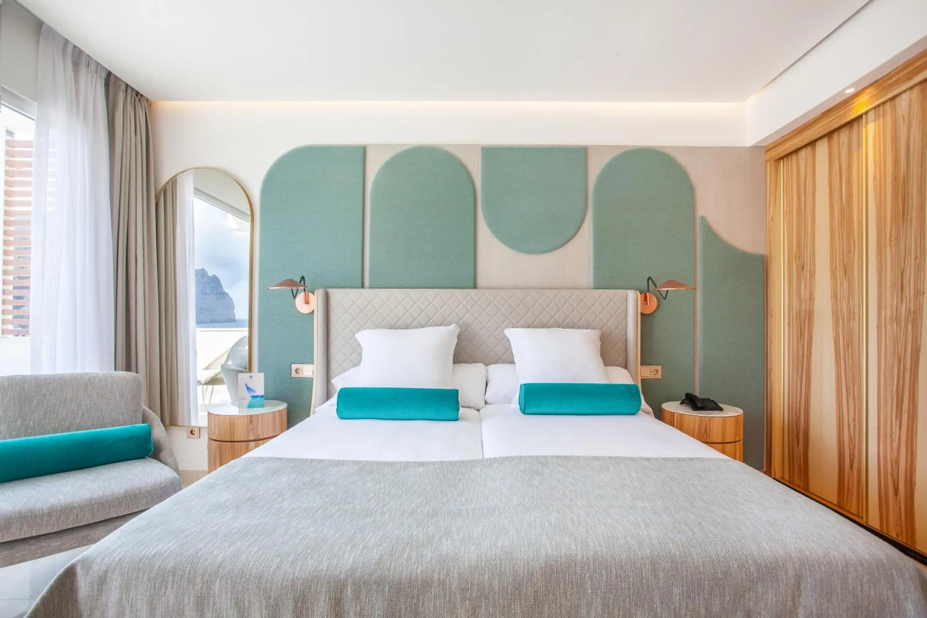 Photo of the whole room, Bed in Grupotel Molins Photo of the whole room, Bed in Grupotel Molins