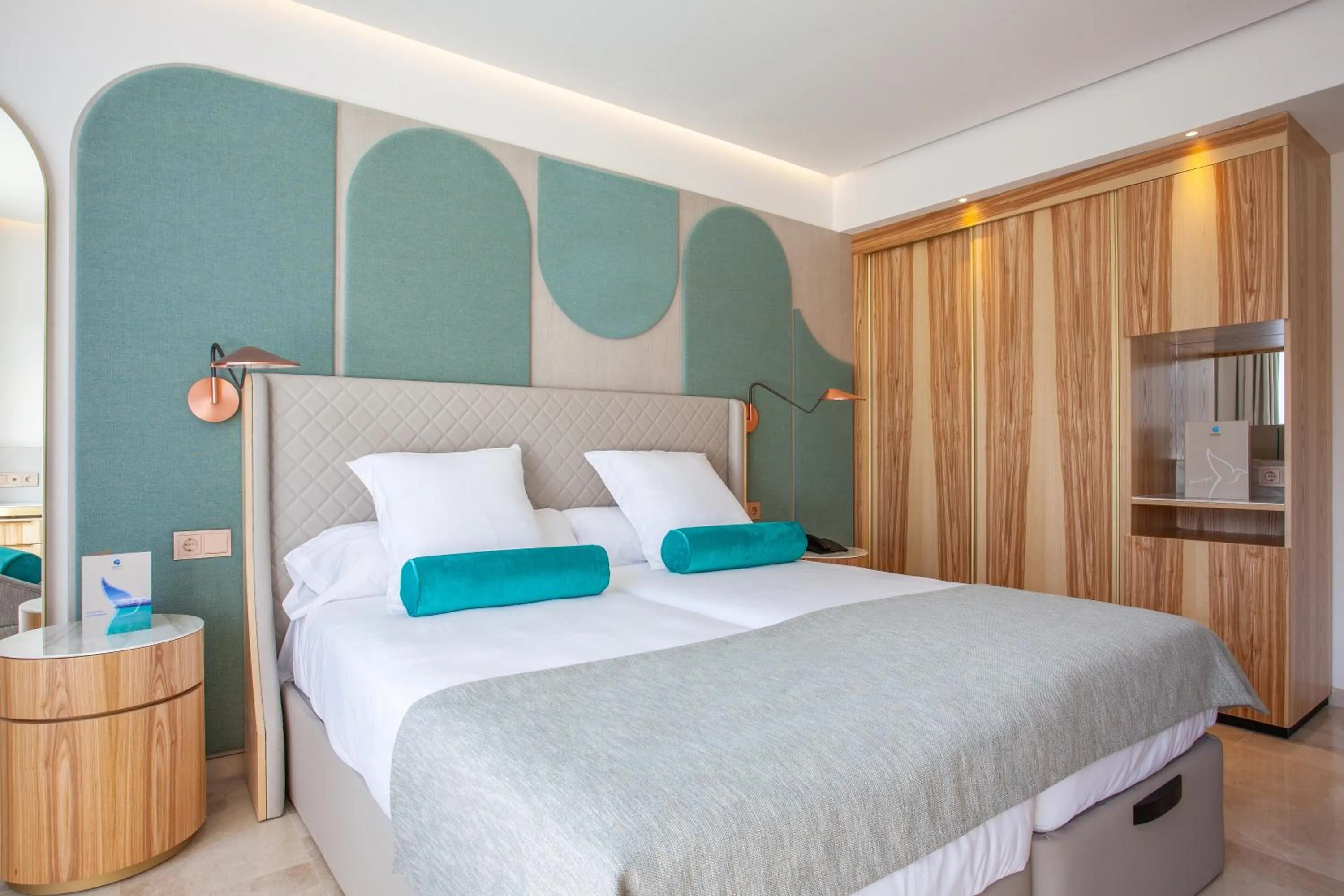 Photo of the whole room, Bed in Grupotel Molins