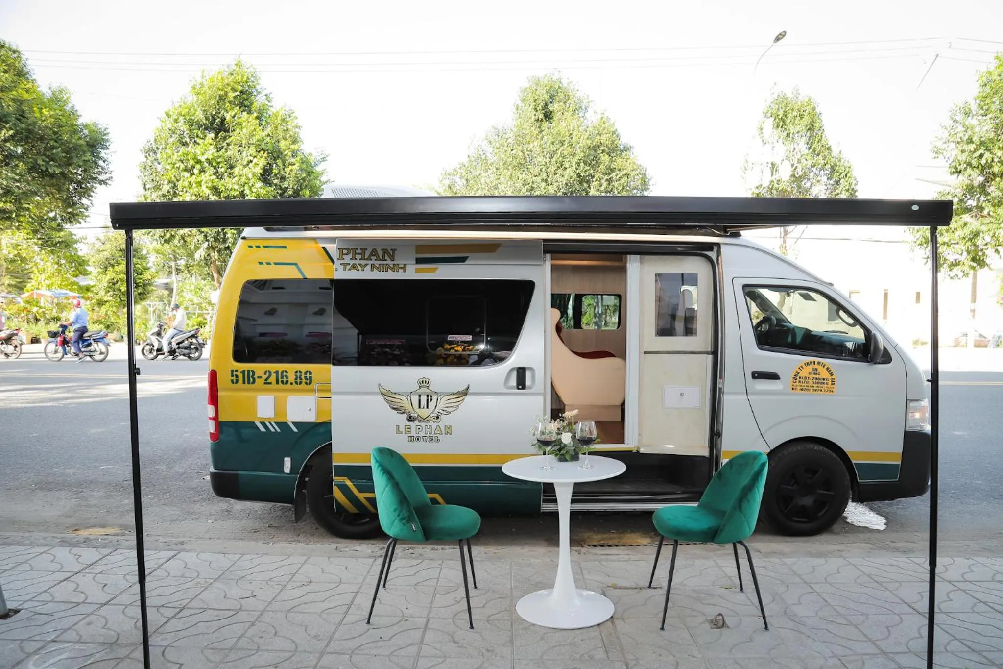 Drinks in Le Phan Hotel