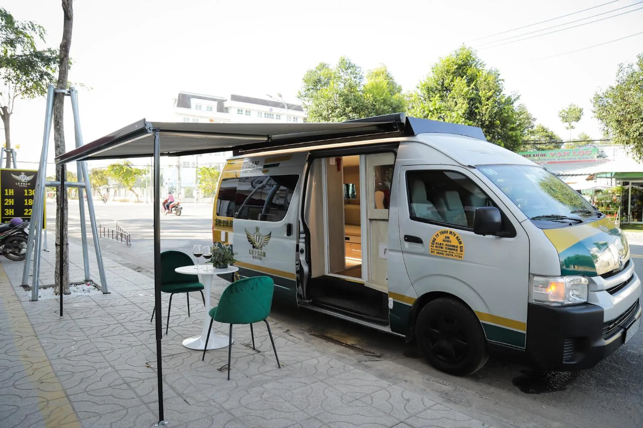 shuttle in Le Phan Hotel