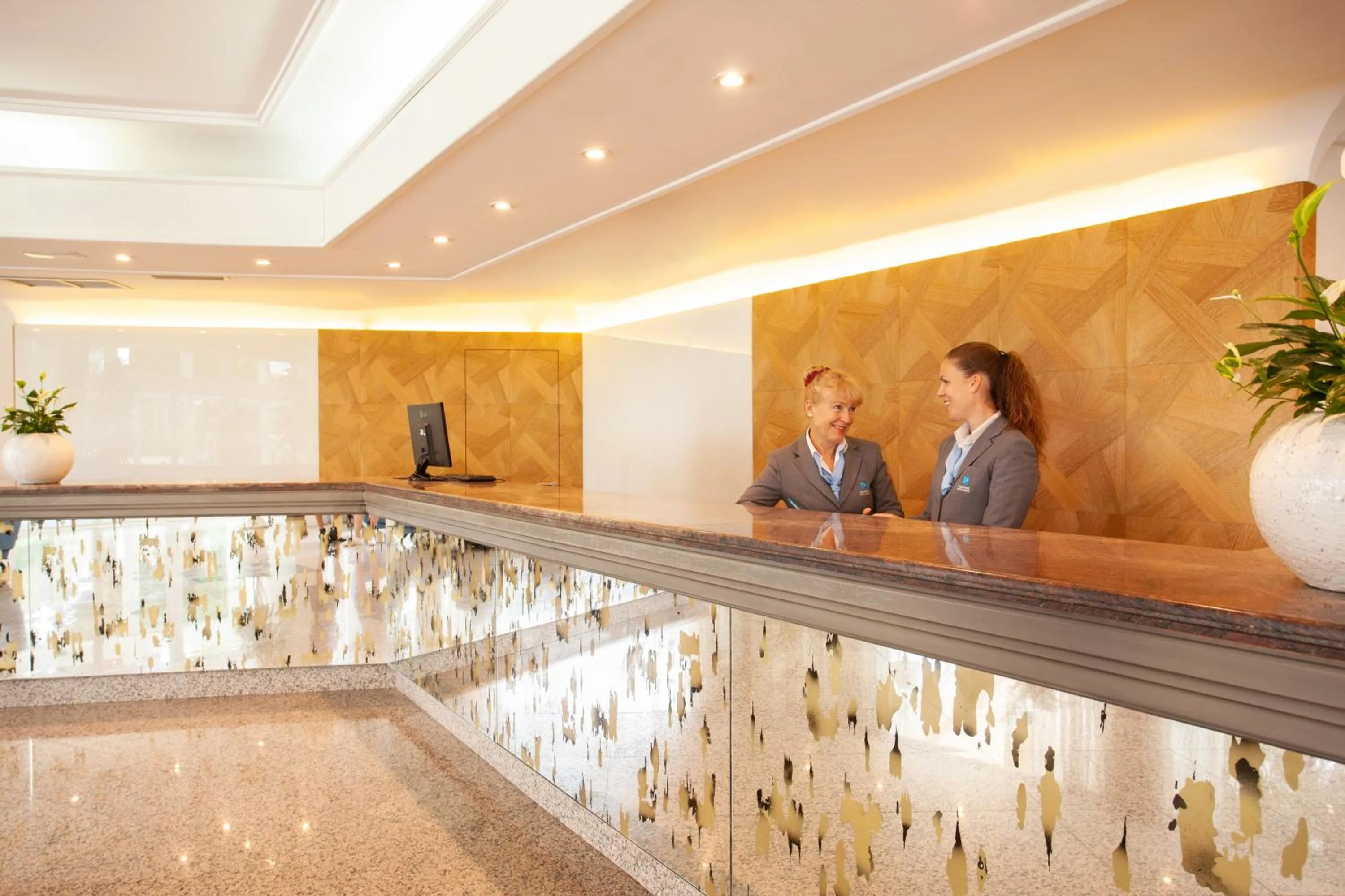 Lobby or reception in Grupotel Orient