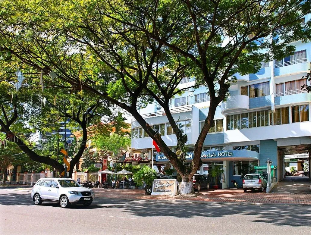 Bamboo Green Riverside Hotel