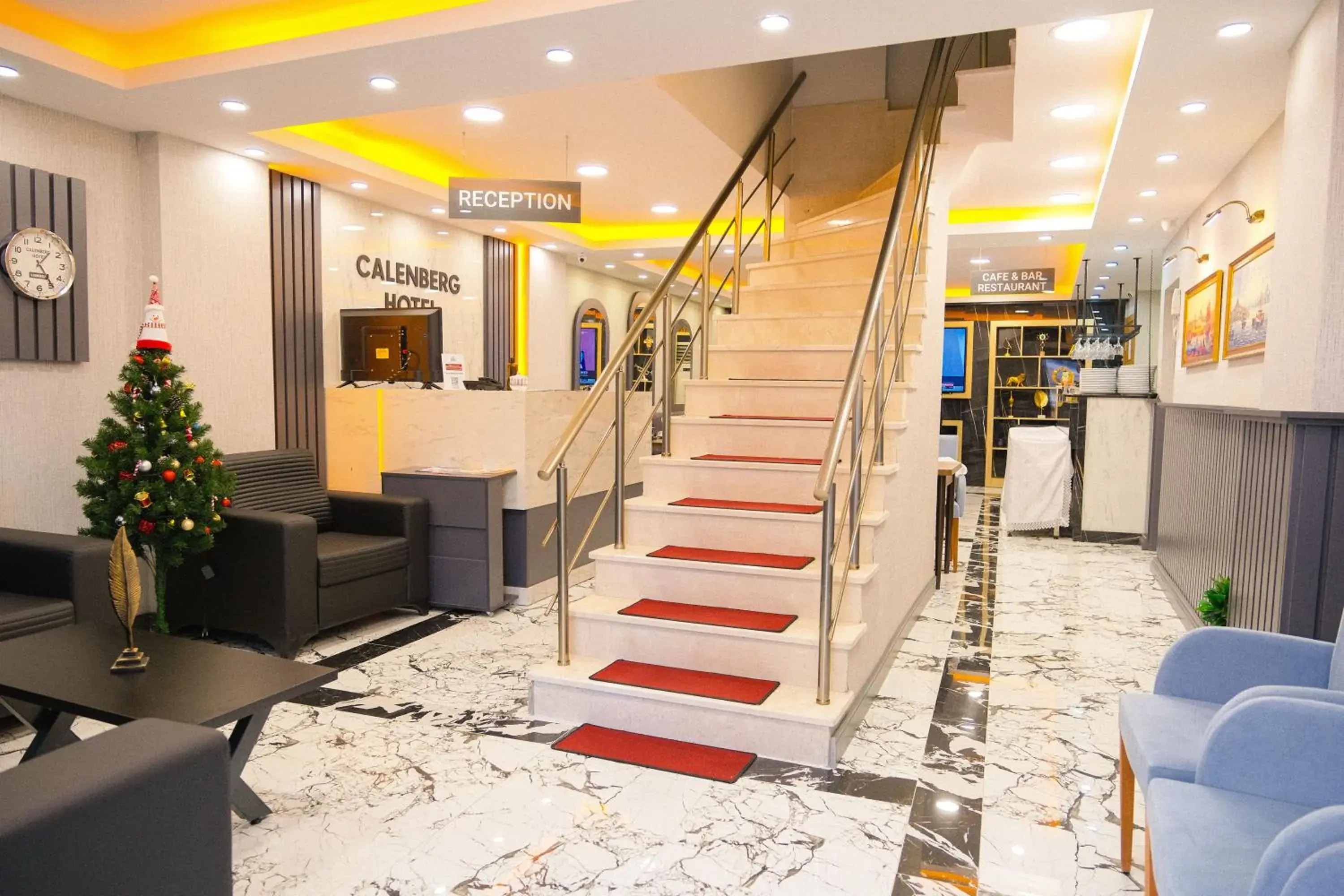 Lobby or reception in CALENBERG HOTEL Lobby or reception in CALENBERG HOTEL