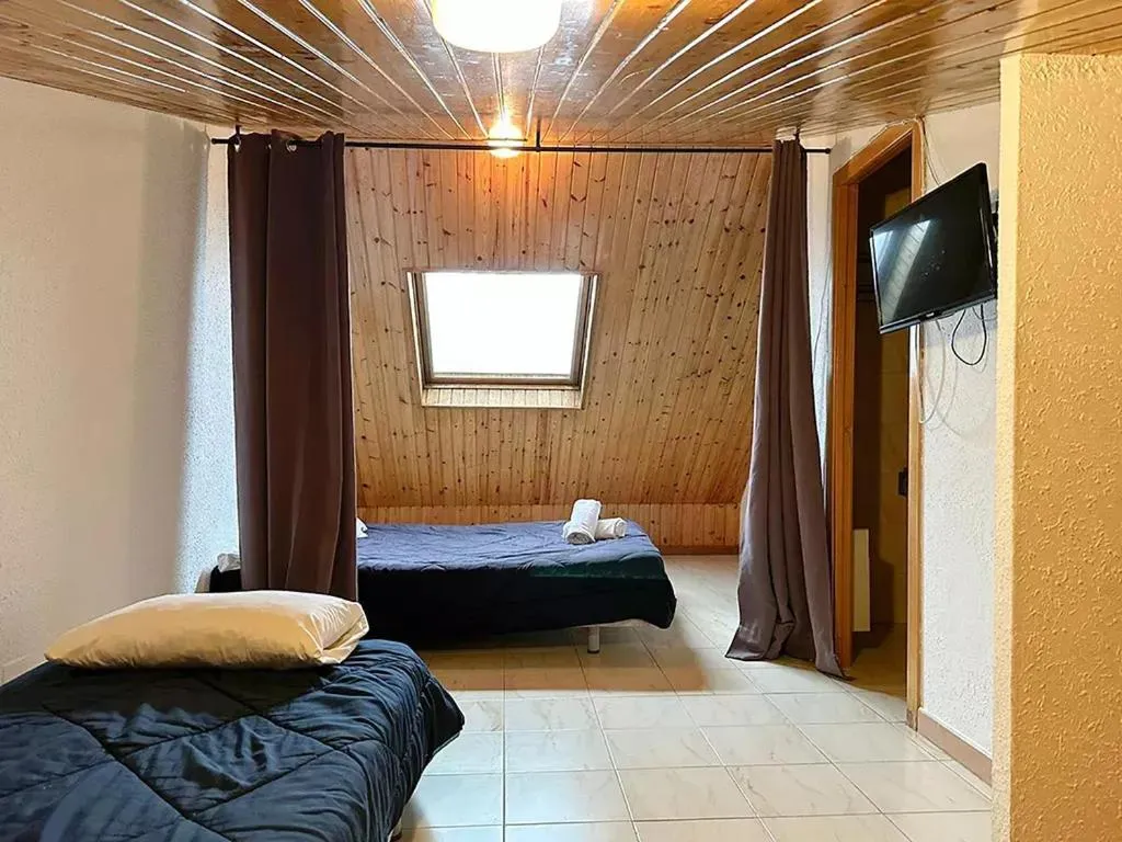 Bed in Apartamentos Solaris 3000