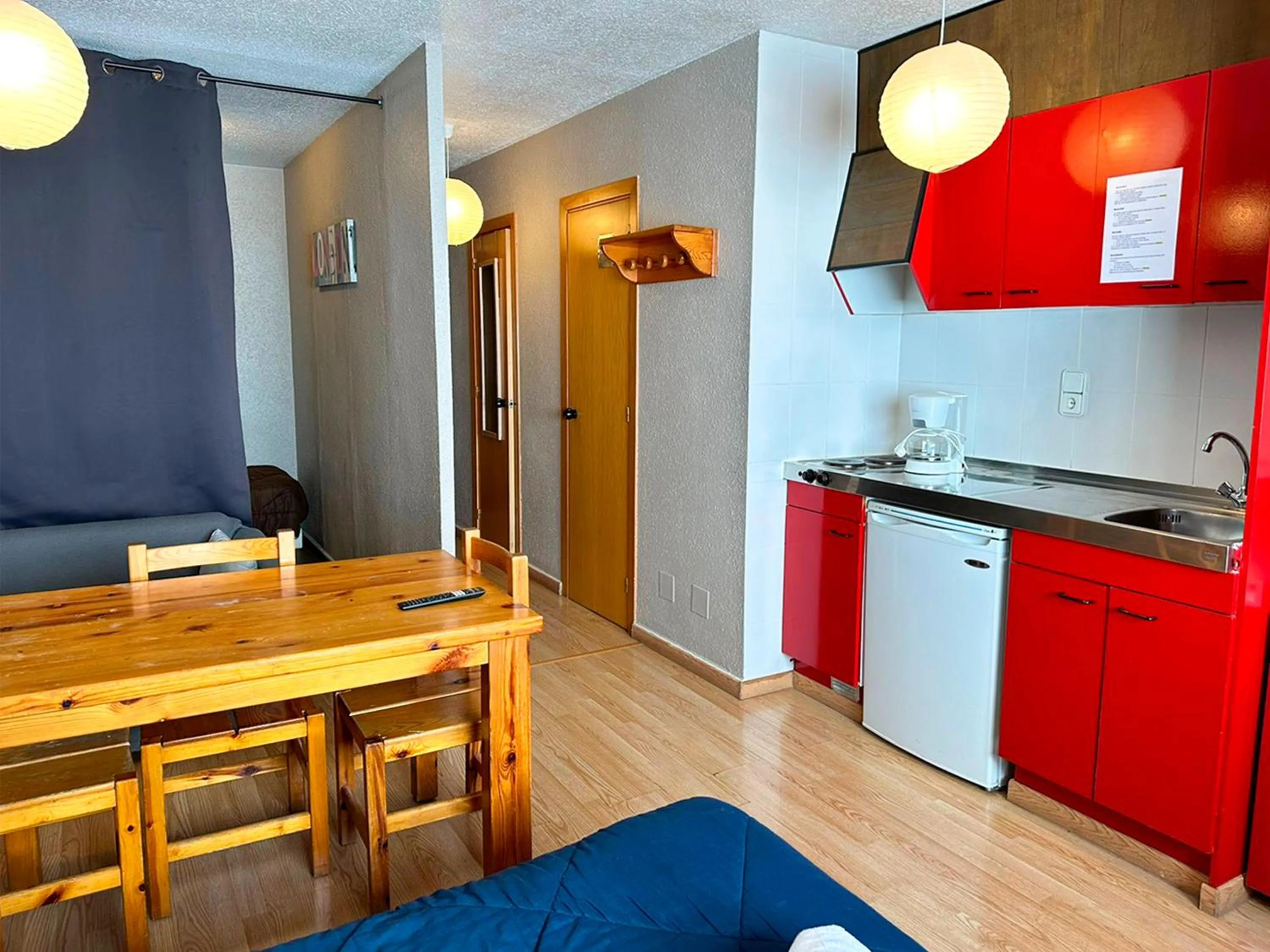 Kitchen or kitchenette in Apartamentos Solaris 3000