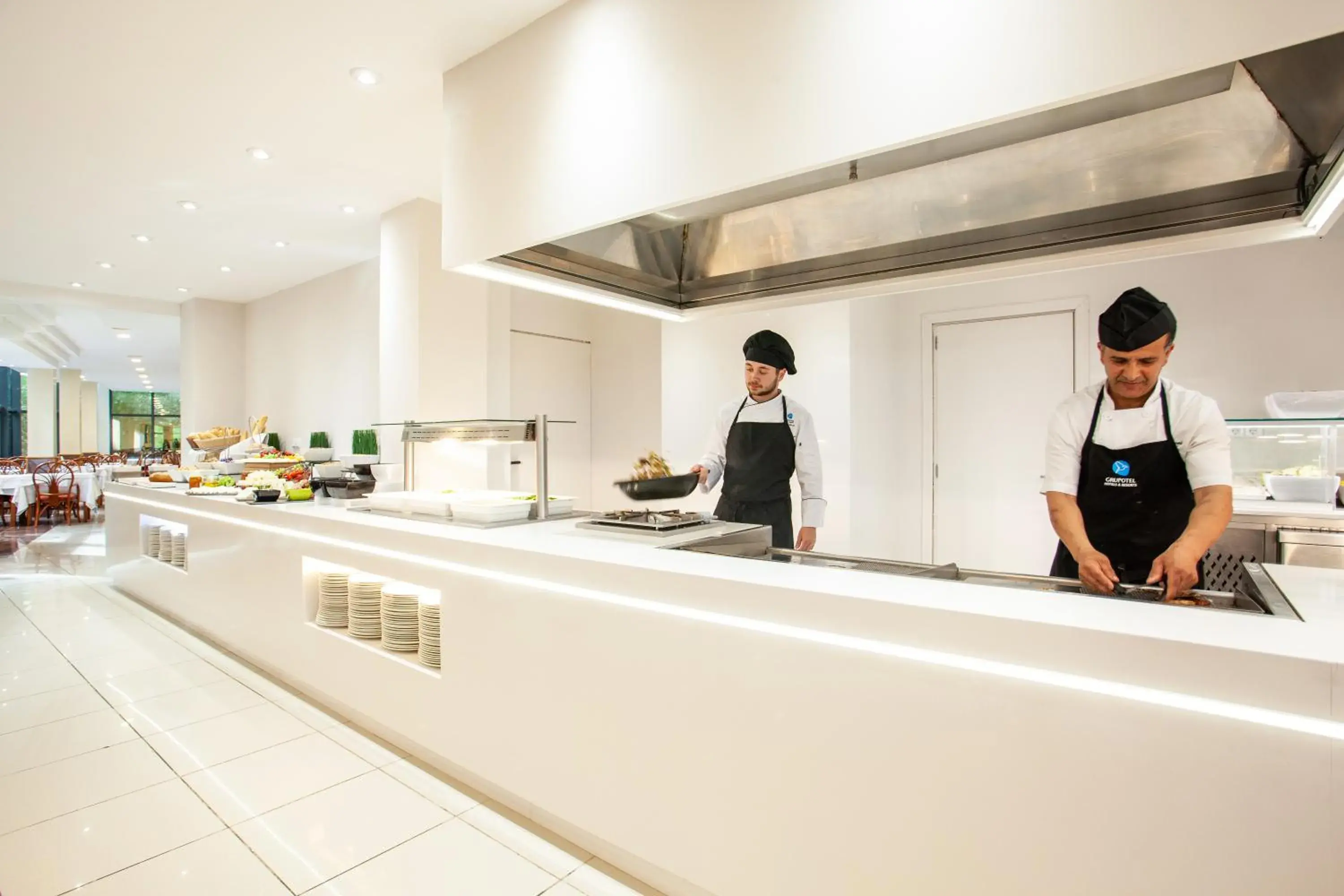 Restaurant/places to eat in Grupotel Taurus Park Restaurant/places to eat in Grupotel Taurus Park