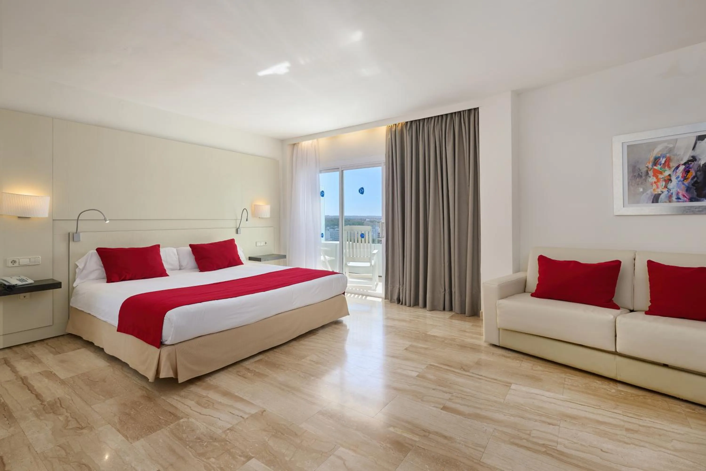 Bedroom, Bed in Grupotel Taurus Park