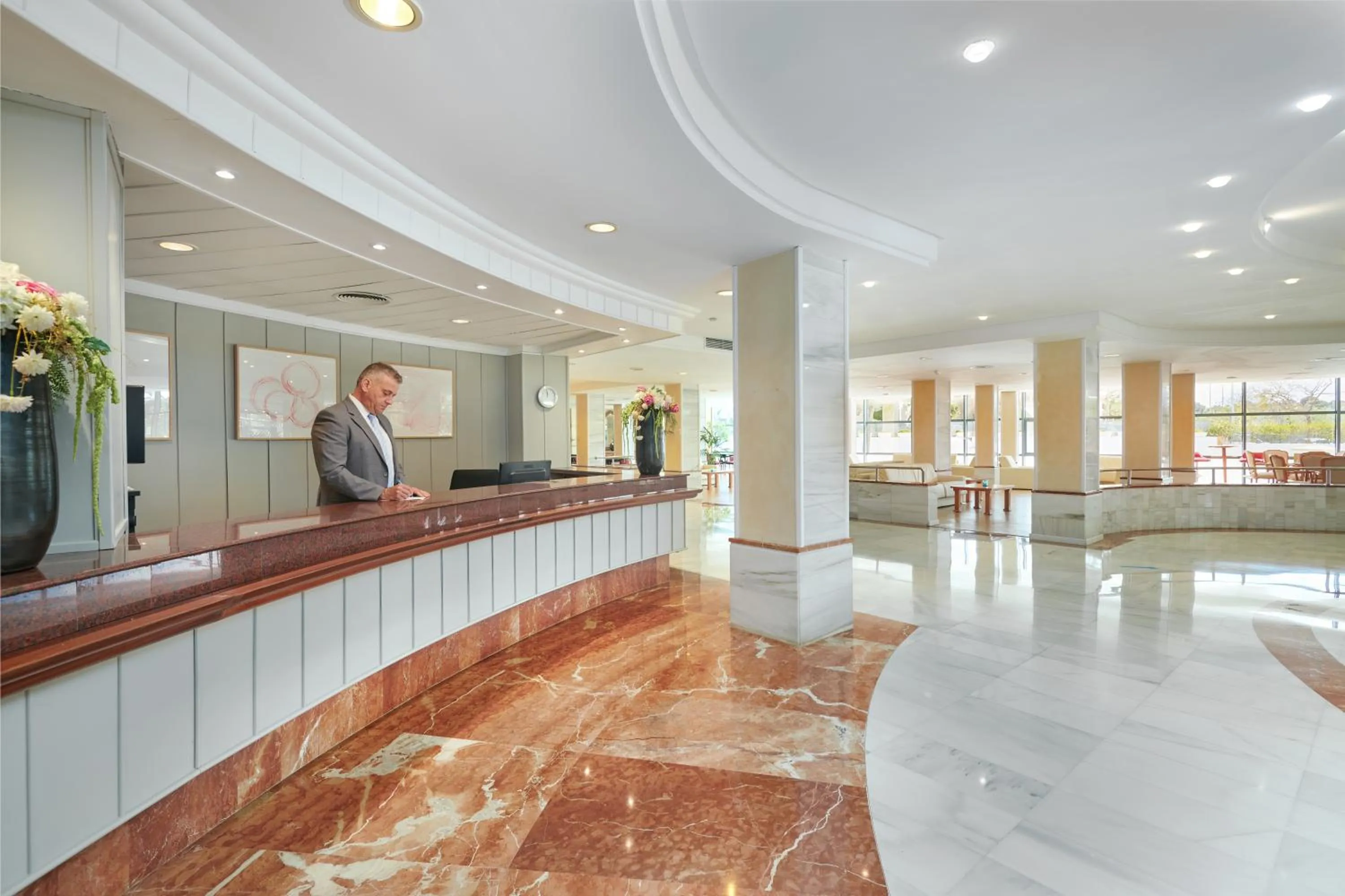 Lobby or reception in Grupotel Taurus Park