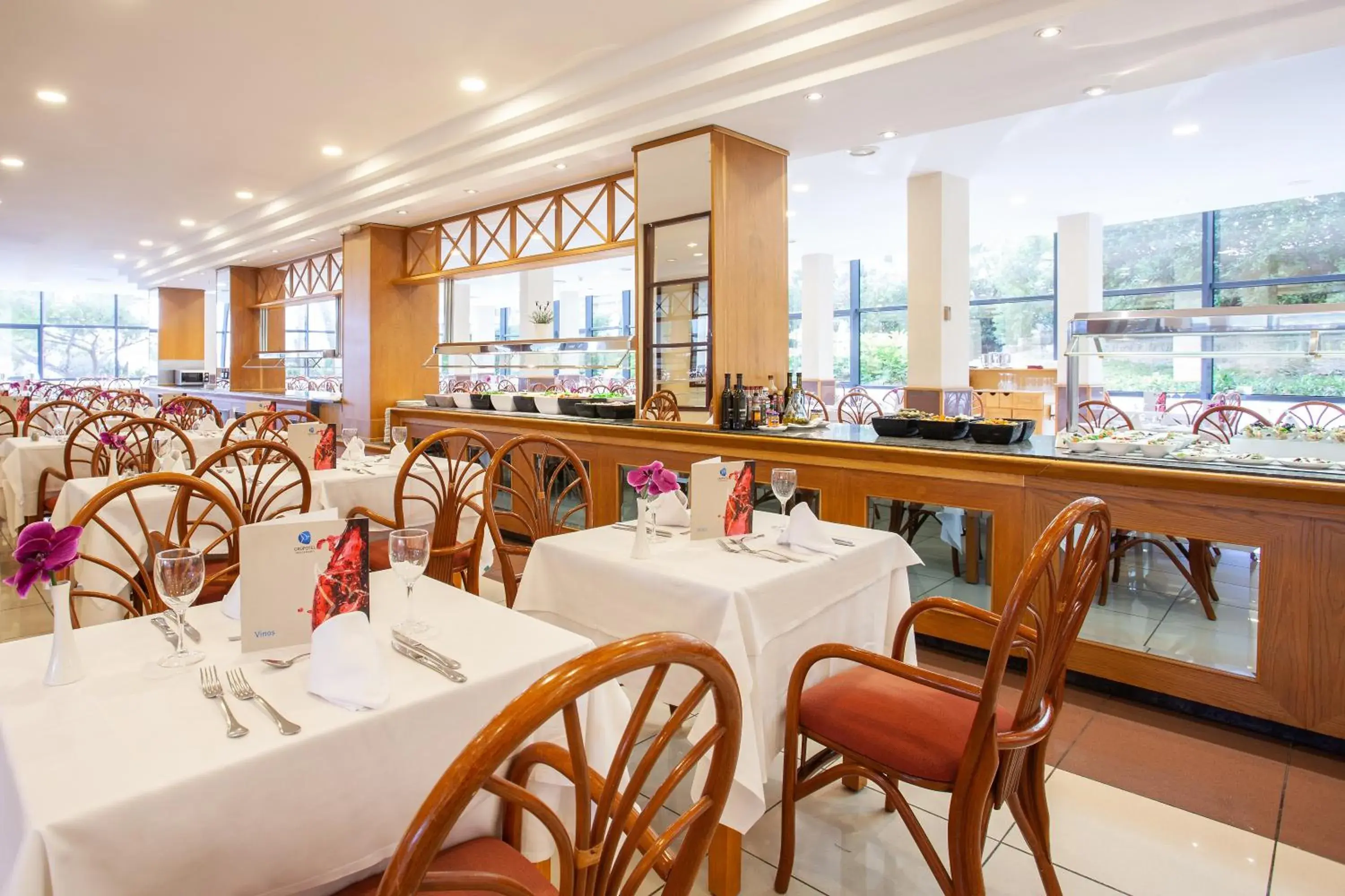 Restaurant/places to eat in Grupotel Taurus Park Restaurant/places to eat in Grupotel Taurus Park