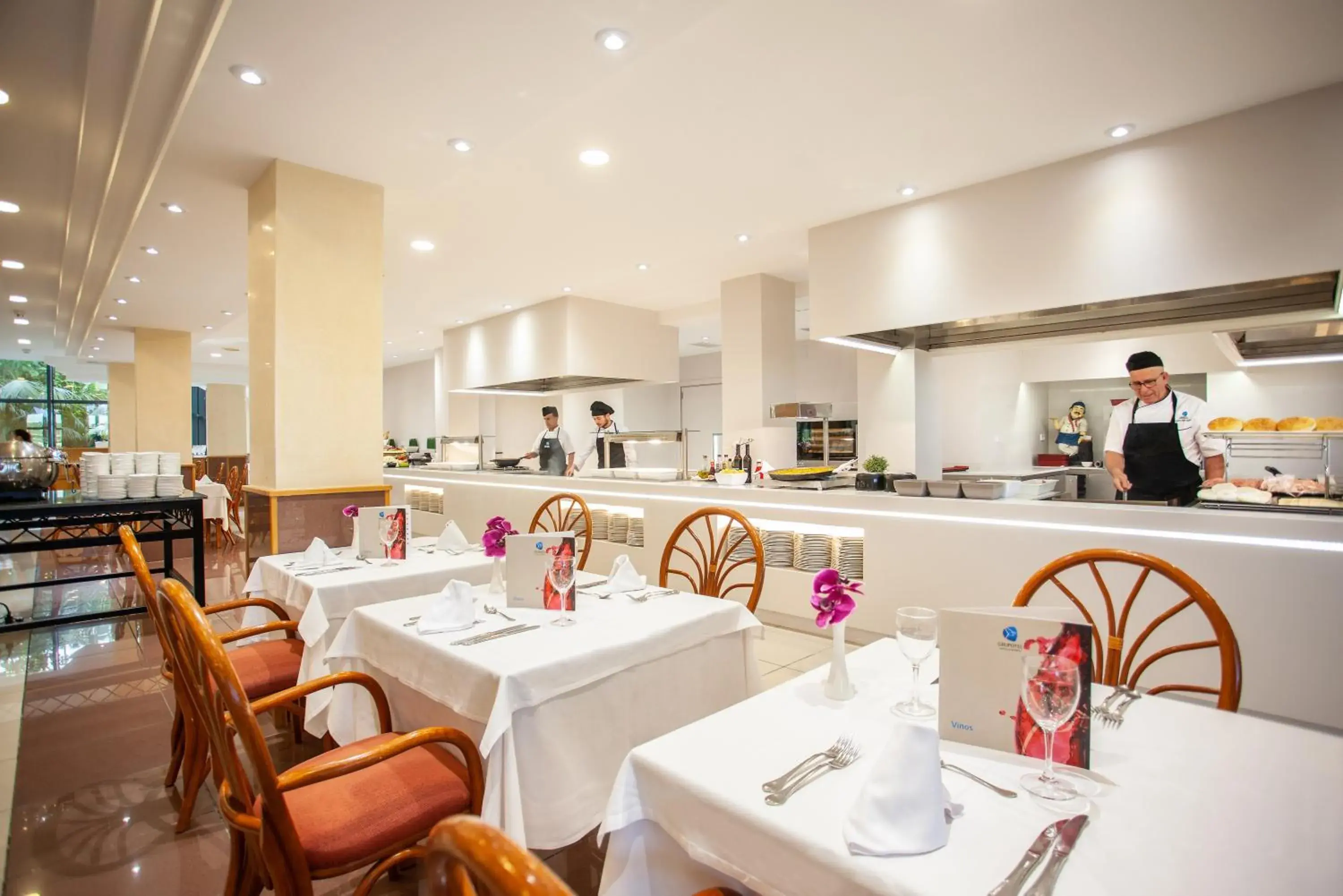 Restaurant/places to eat in Grupotel Taurus Park Restaurant/places to eat in Grupotel Taurus Park