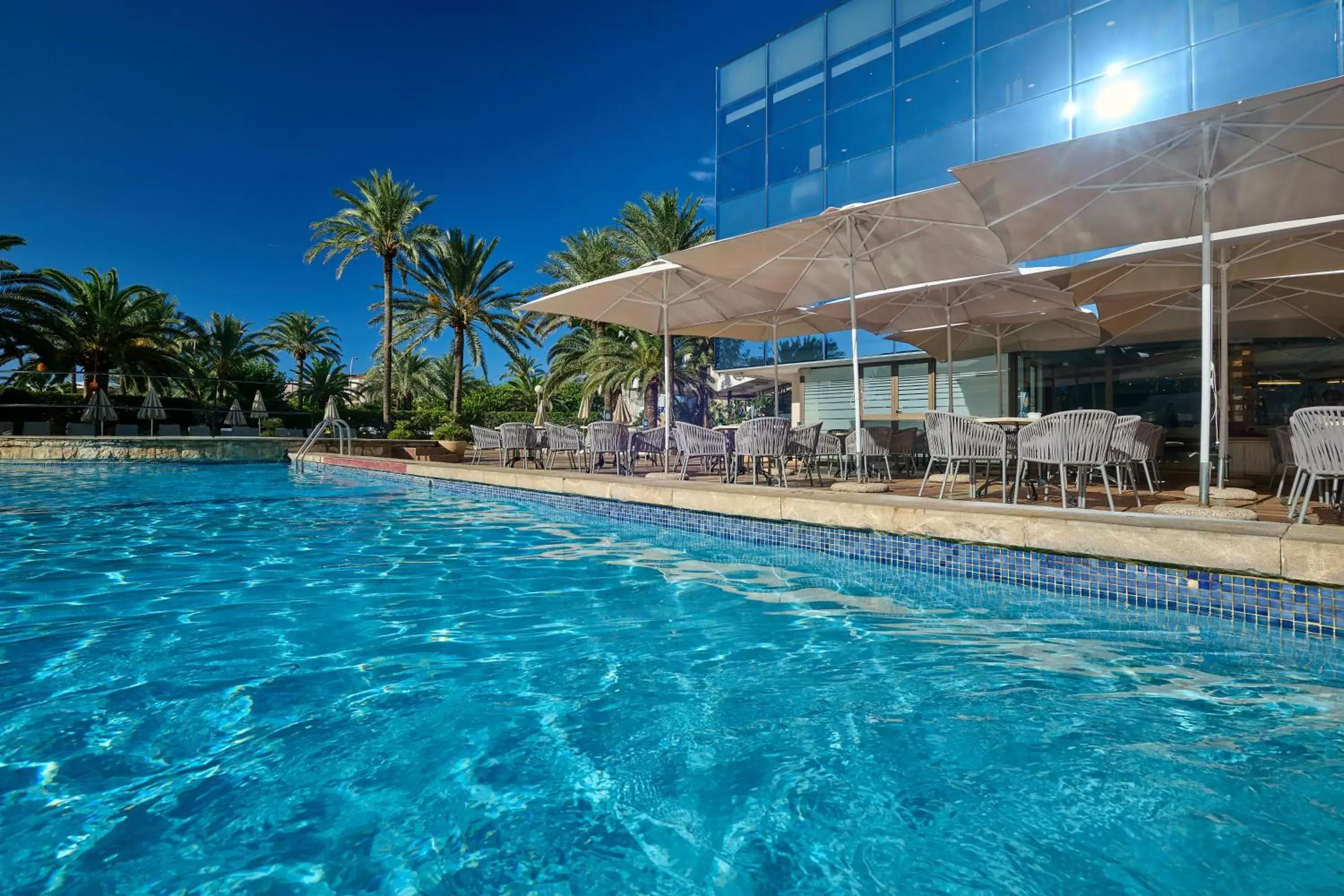 Swimming pool in Grupotel Taurus Park Swimming pool in Grupotel Taurus Park
