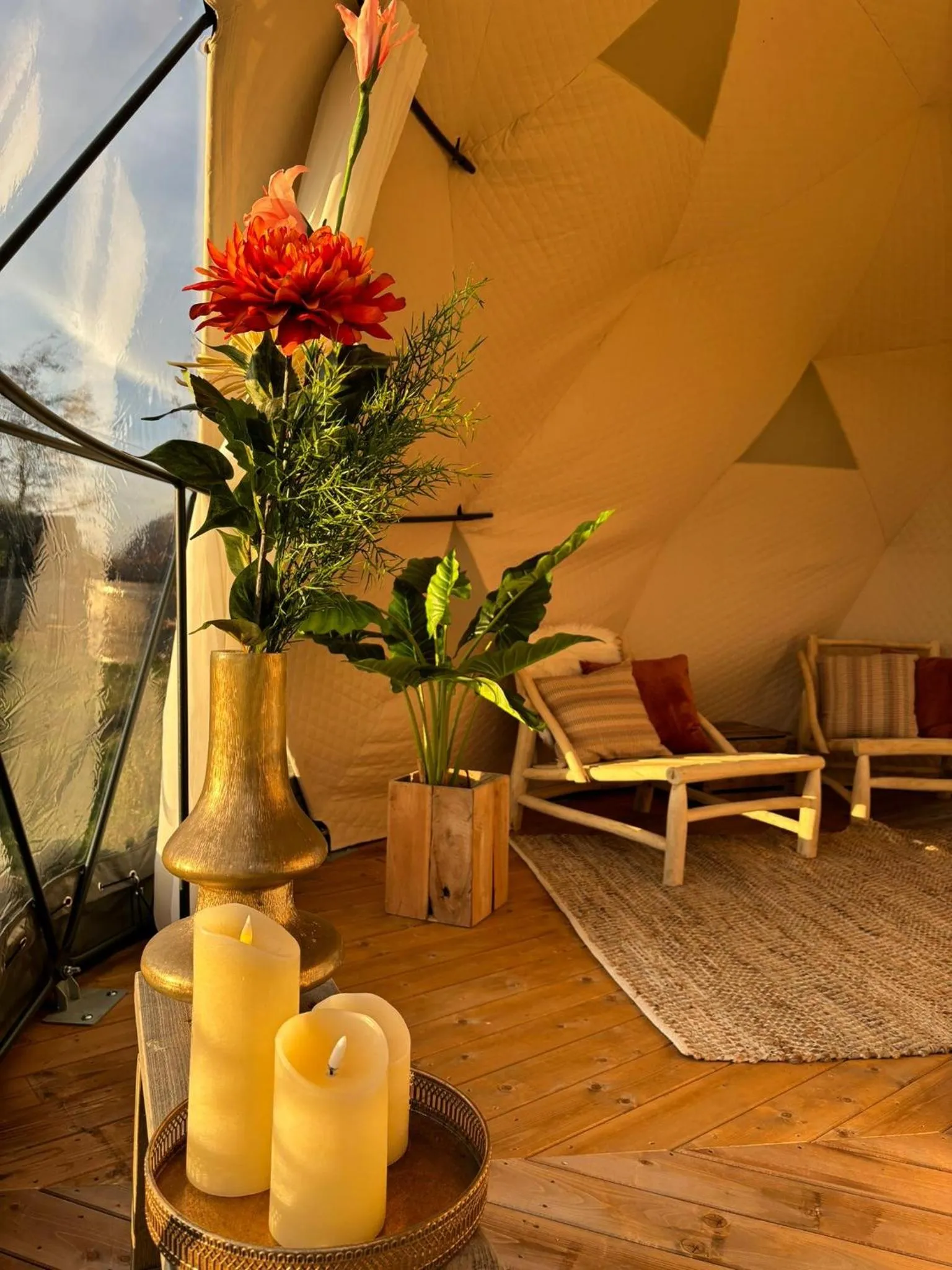 Property building in TinyParks Cast Away