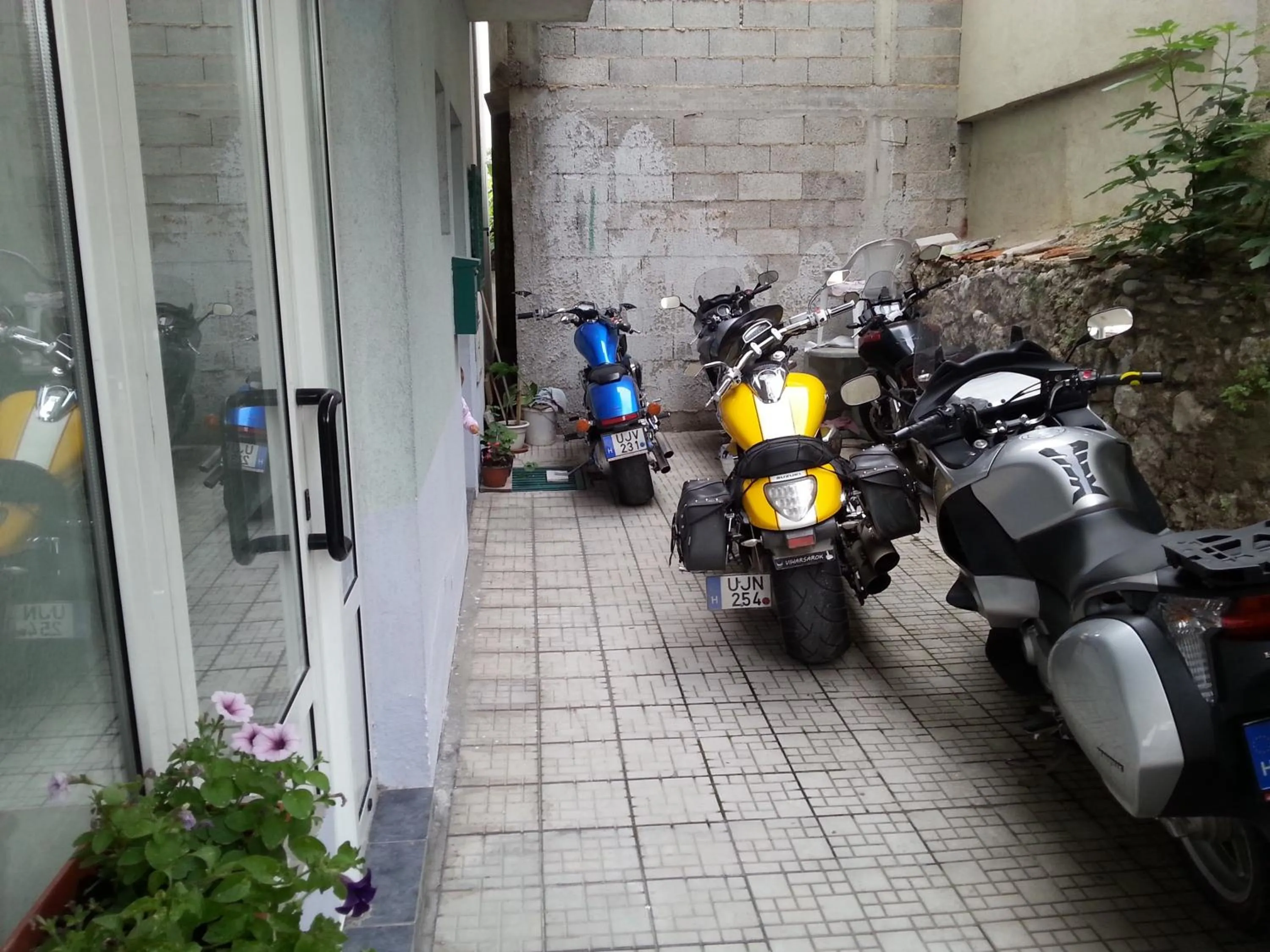 Patio in Guesthouse Sanja - Apartments 212