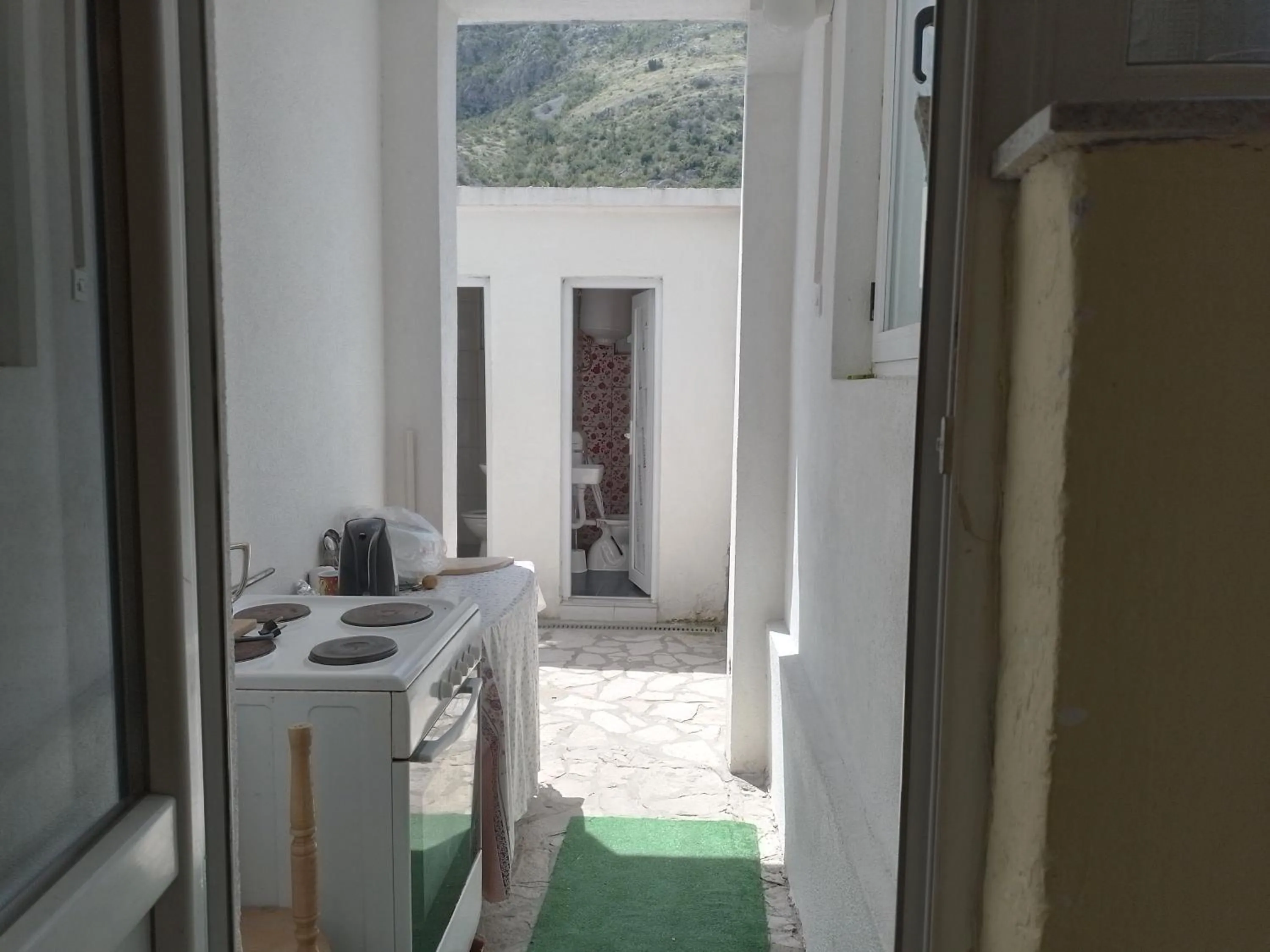 Coffee/tea facilities in Guesthouse Sanja - Apartments 212
