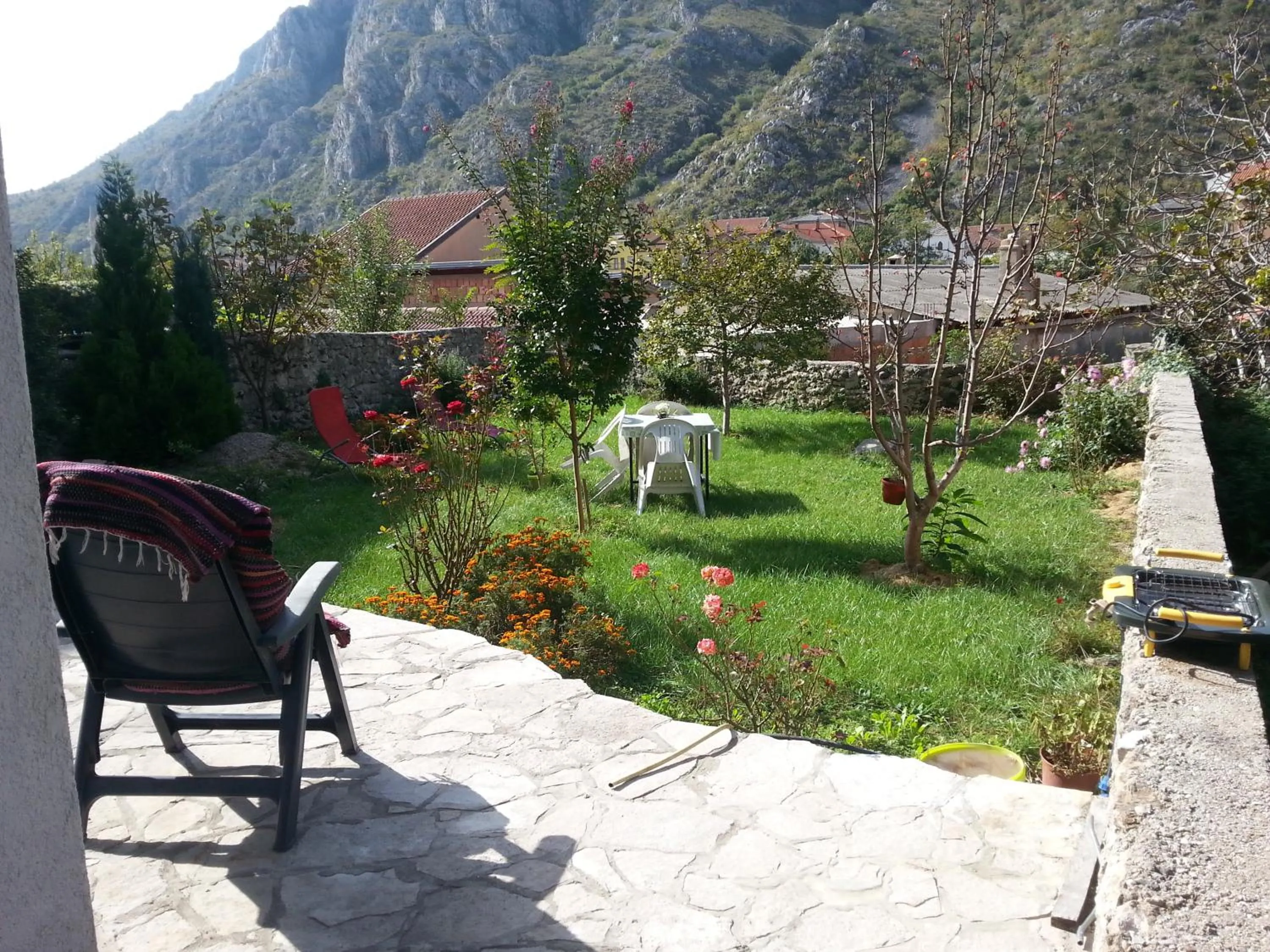 Garden in Guesthouse Sanja - Apartments 212